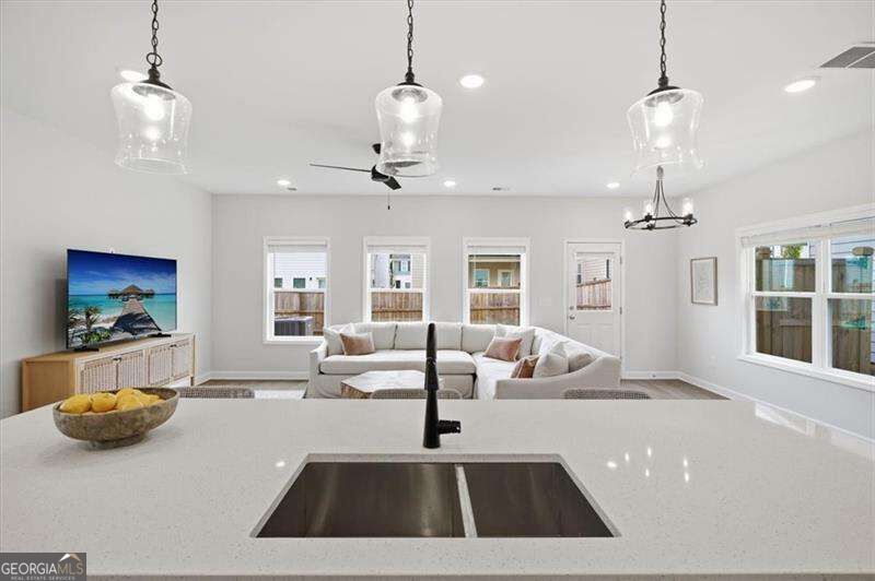 112 Winsome Way Property Photo 8