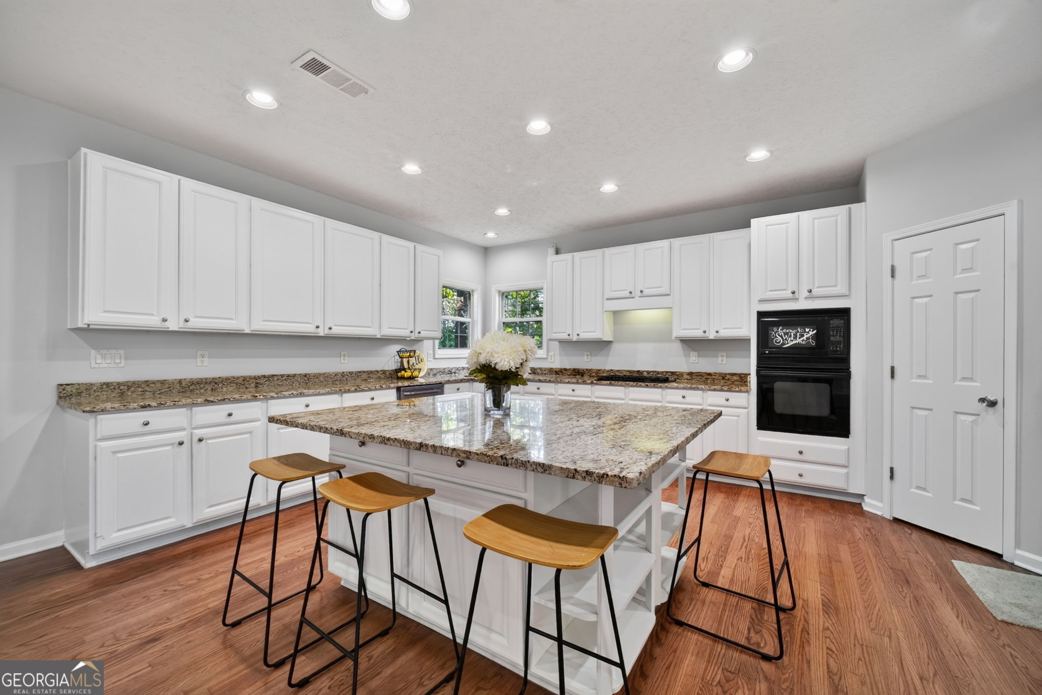 775 Martin Field Drive Se Property Photo 16