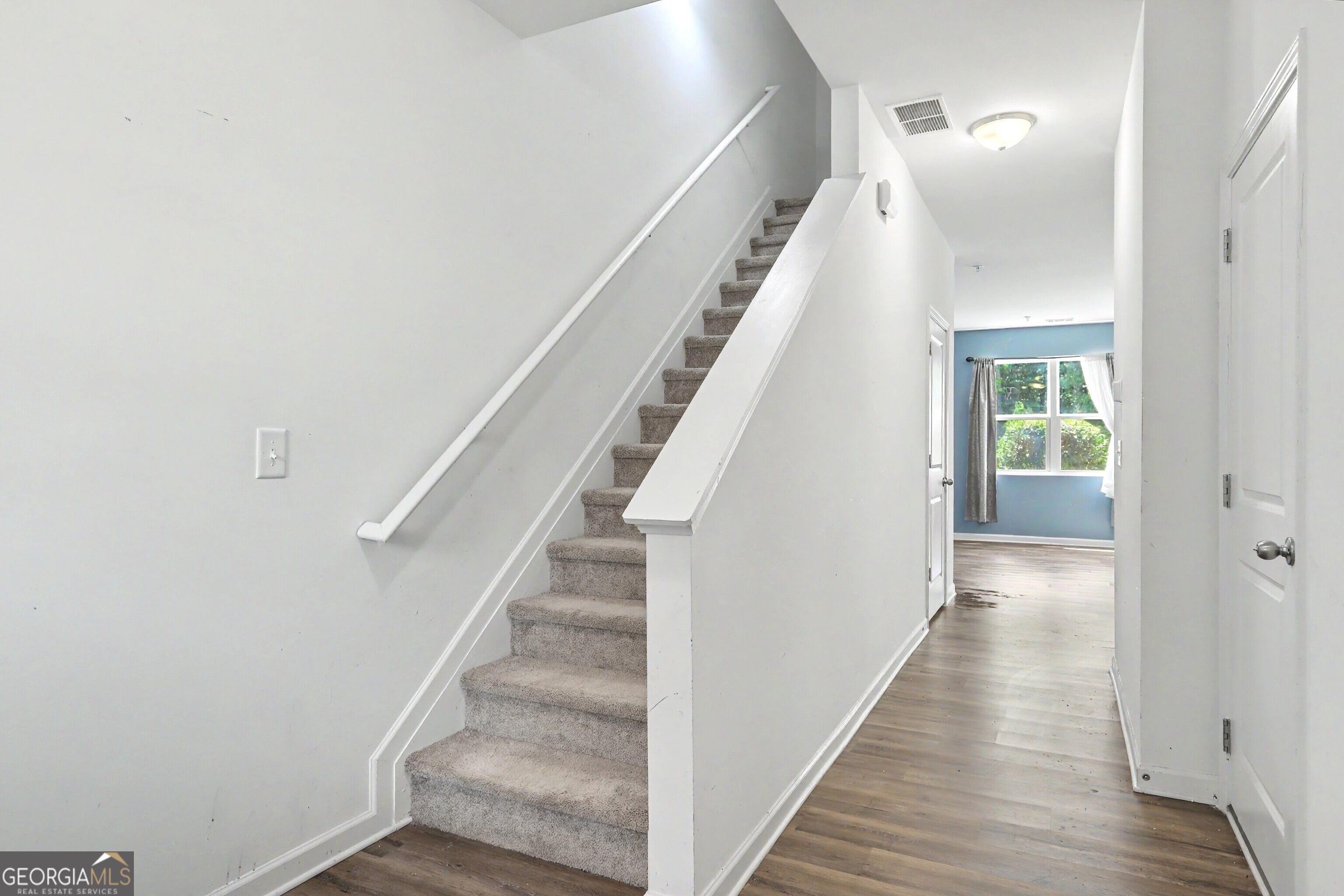 11900 Fuller Street Property Photo 2