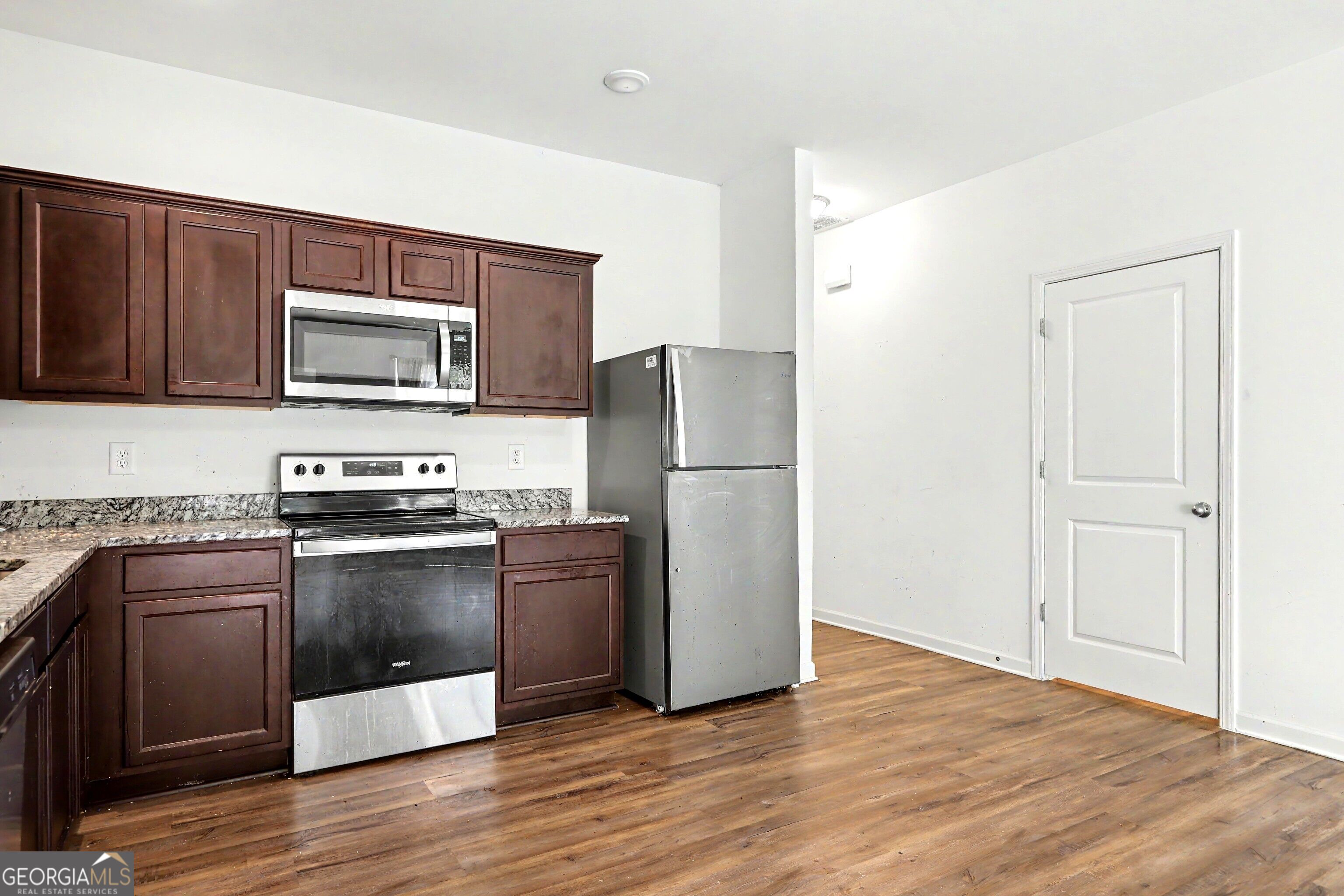 11900 Fuller Street Property Photo 10