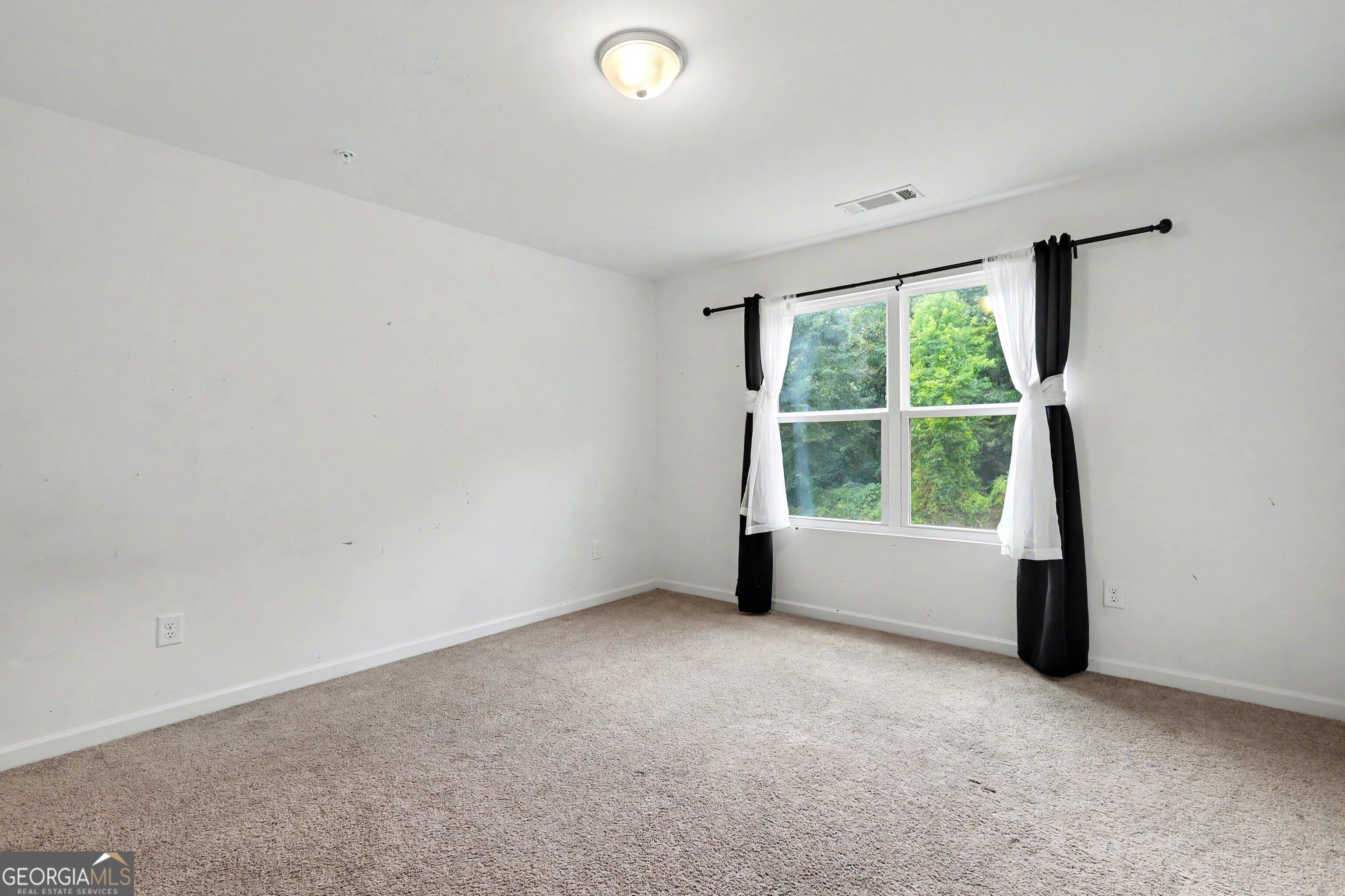 11900 Fuller Street Property Photo 17