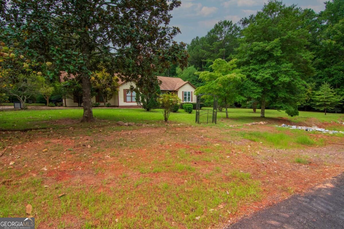 200 Sullivan Circle Property Photo 2