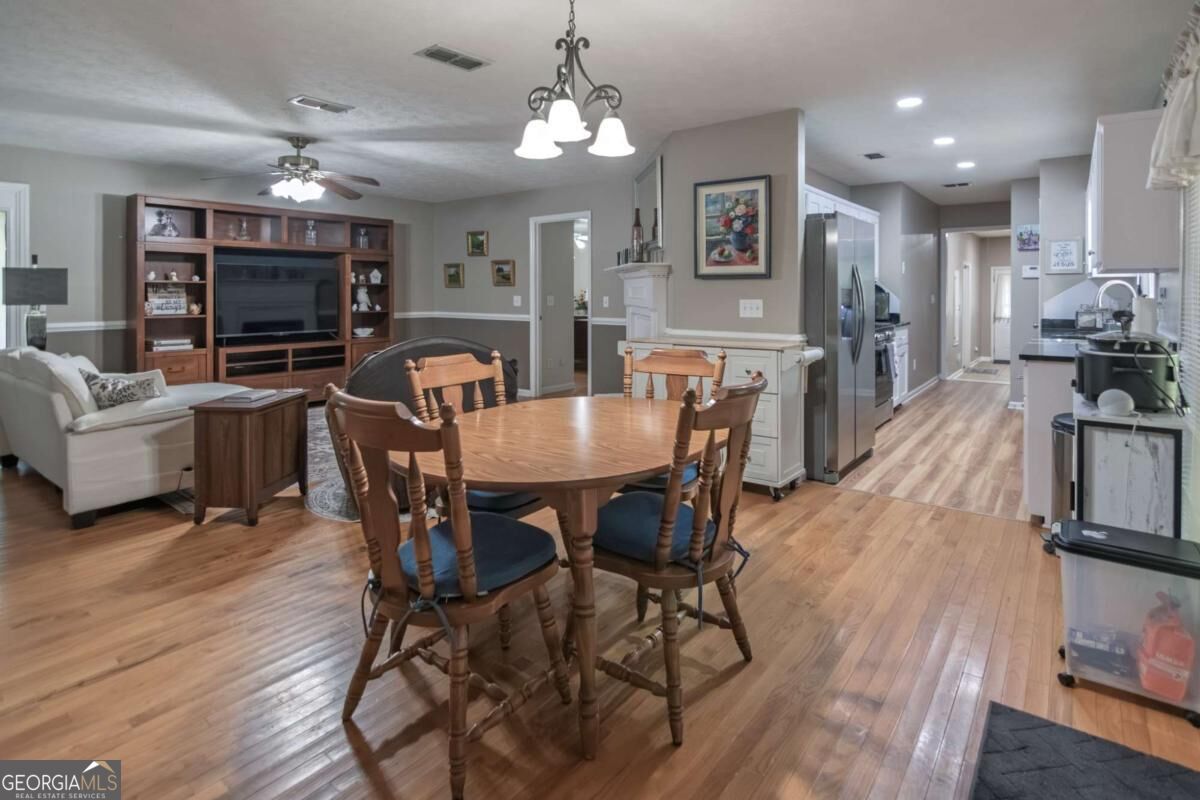200 Sullivan Circle Property Photo 17