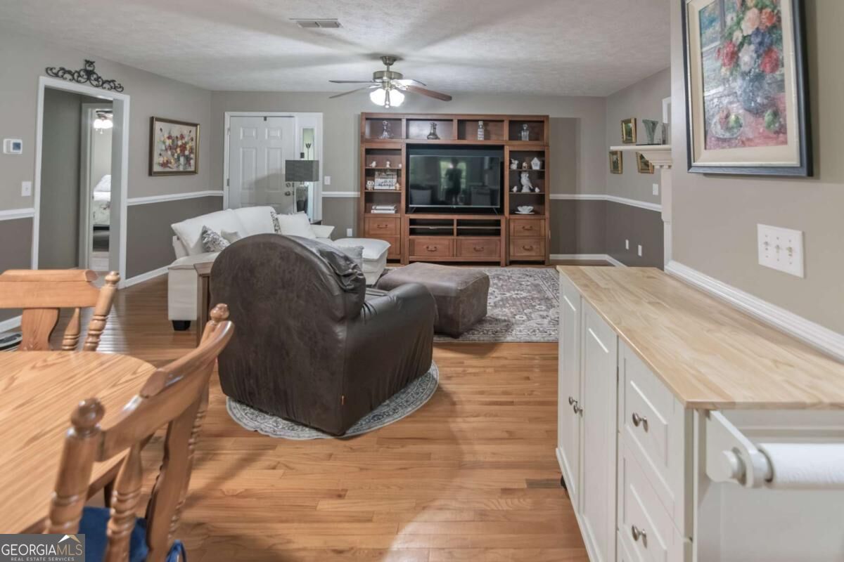 200 Sullivan Circle Property Photo 19