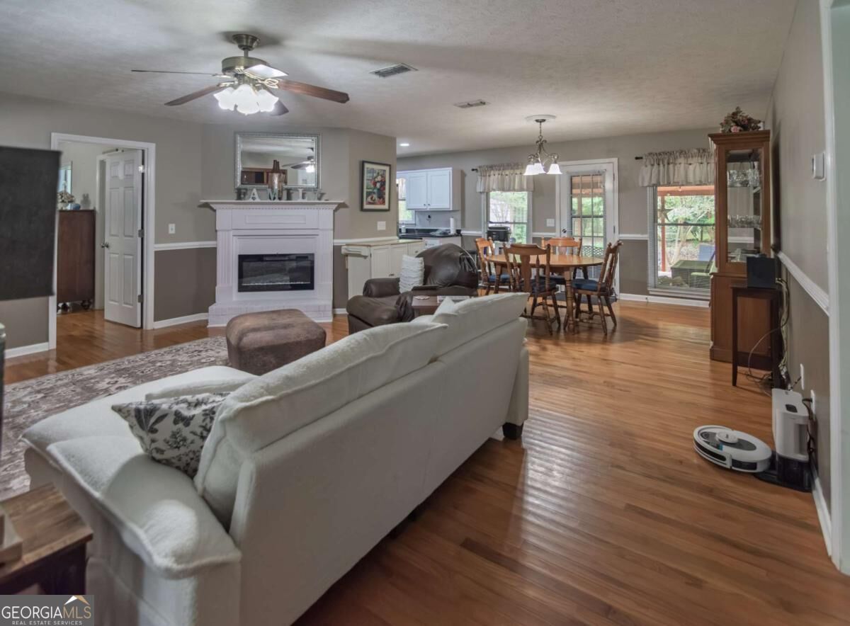 200 Sullivan Circle Property Photo 22