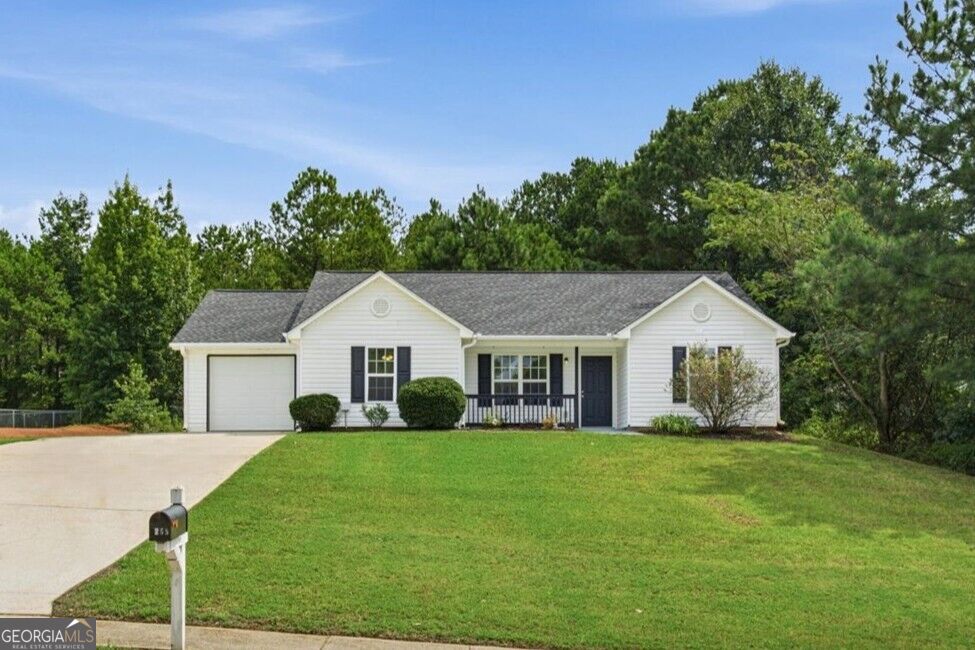 255 Hunters Trace Property Photo 1