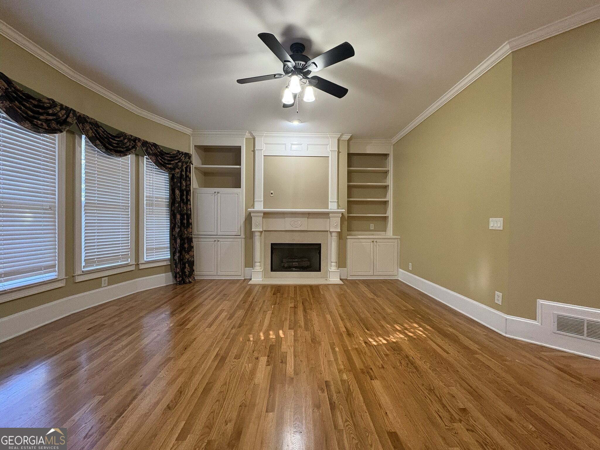 5930 Abbotts Run Trail Property Photo 8