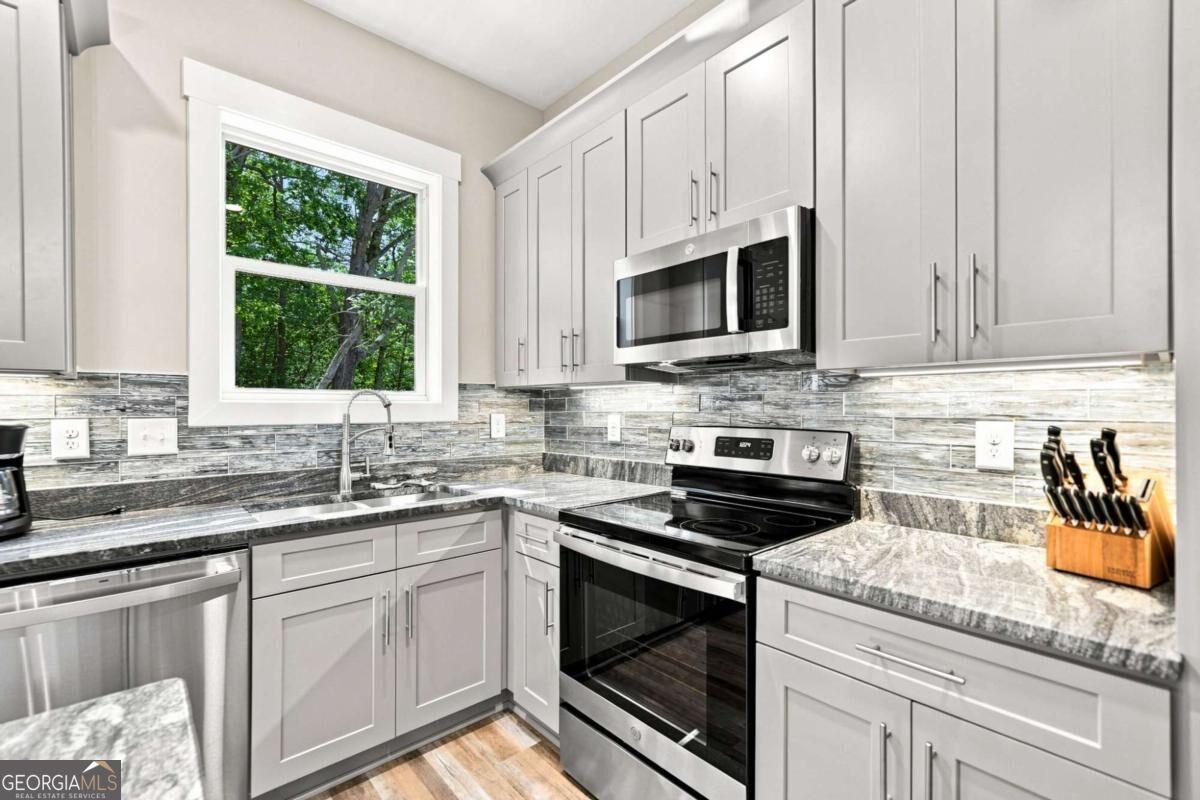 102 Moose Loop Property Photo 39