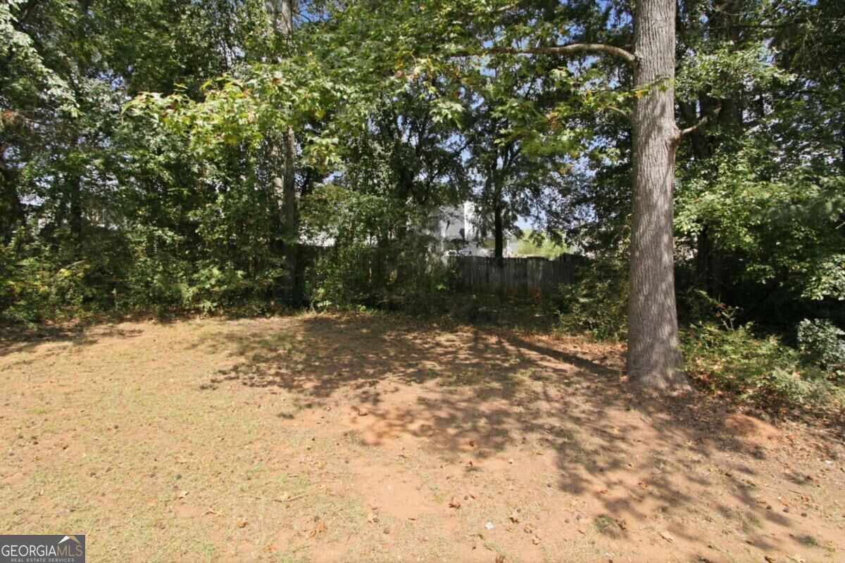 1586 Elizabeth Lane Property Photo 6