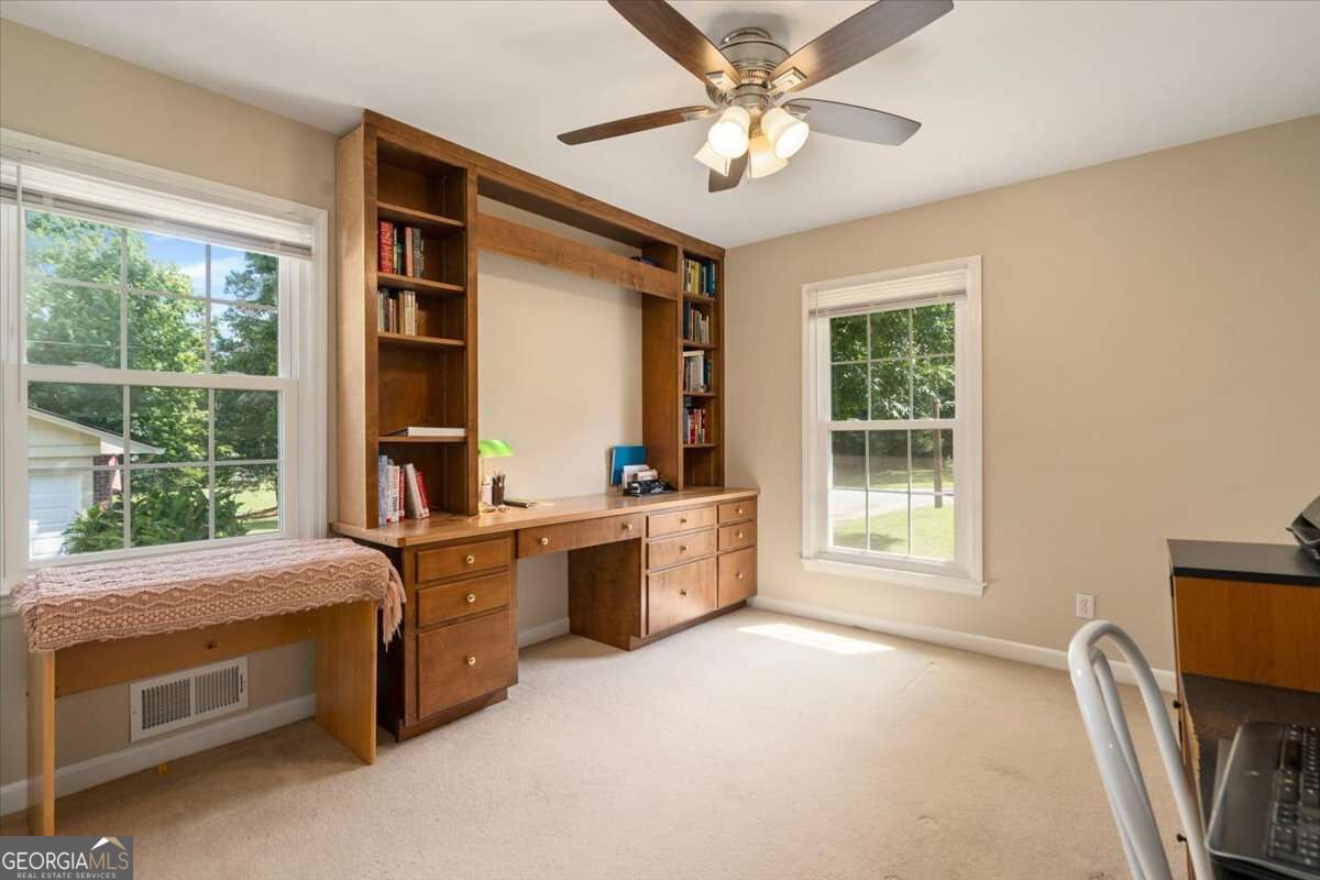 235 Sandstone Drive Property Photo 23