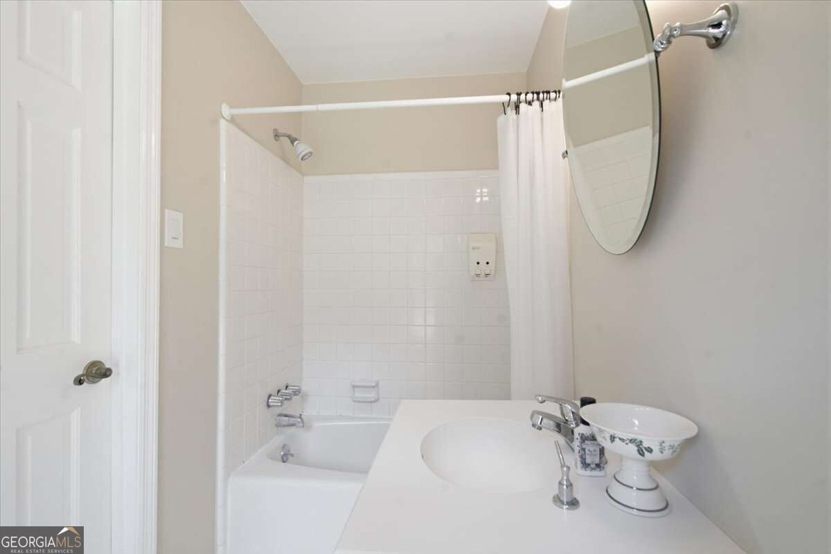 235 Sandstone Drive Property Photo 24