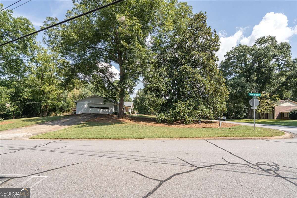 235 Sandstone Drive Property Photo 42