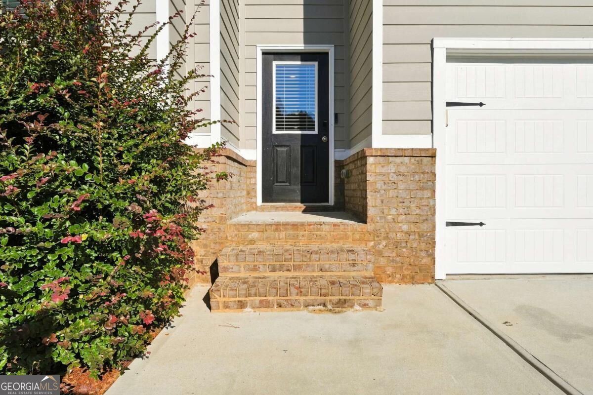 337 Daffodil Drive Property Photo 3