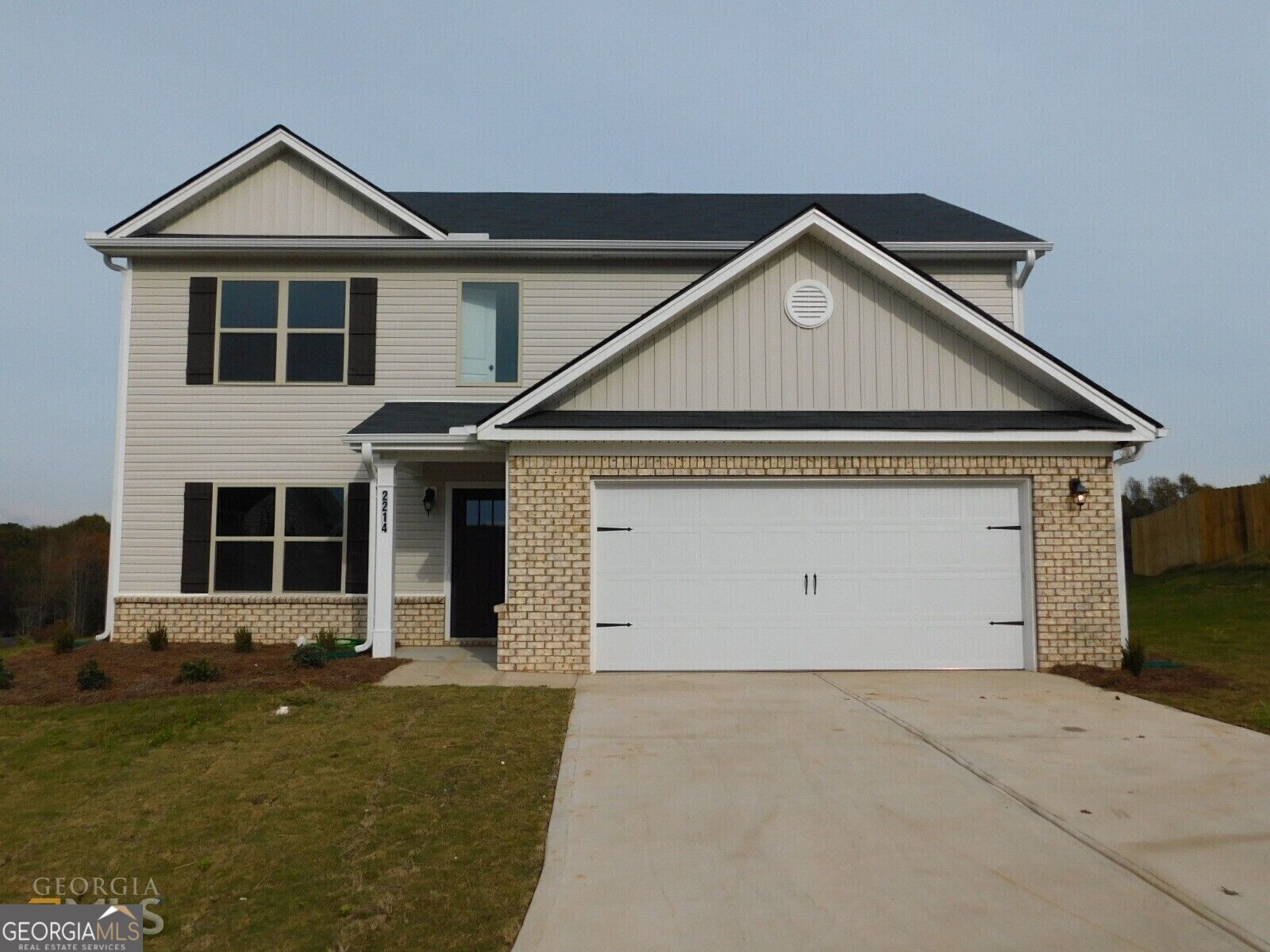 2214 Savannah Drive Property Photo 1