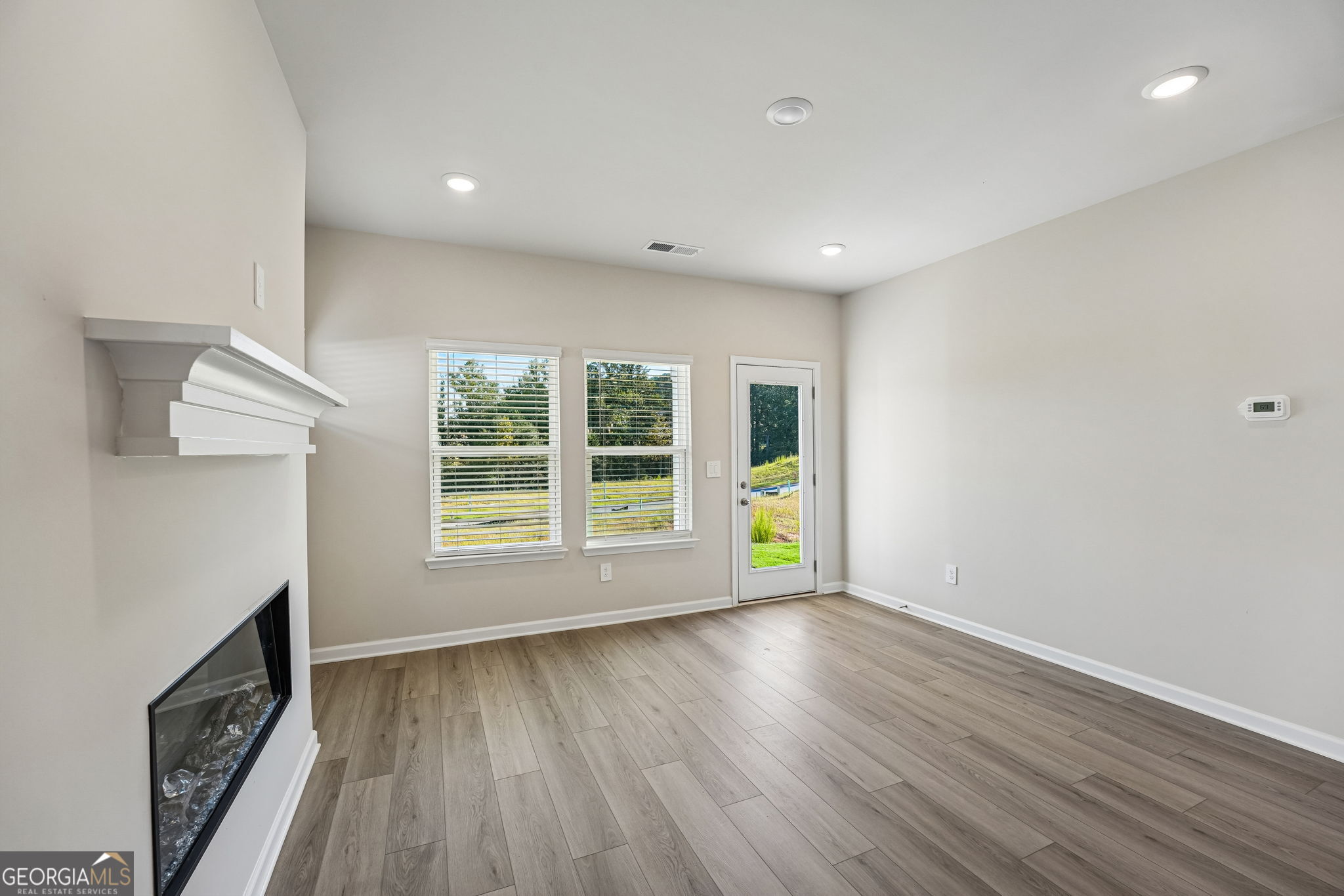 5025 Margot Way Property Photo 13