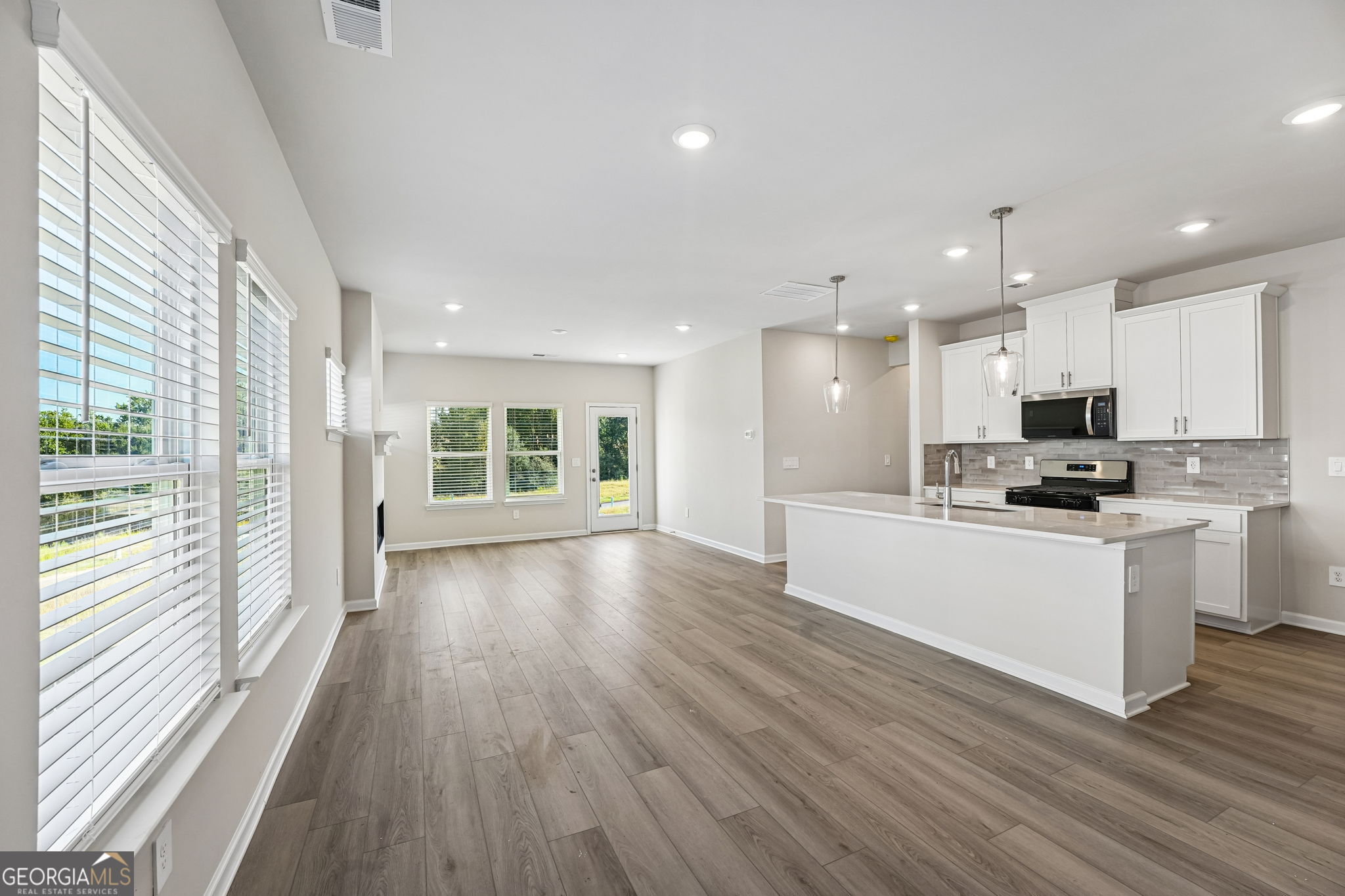 5025 Margot Way Property Photo 17