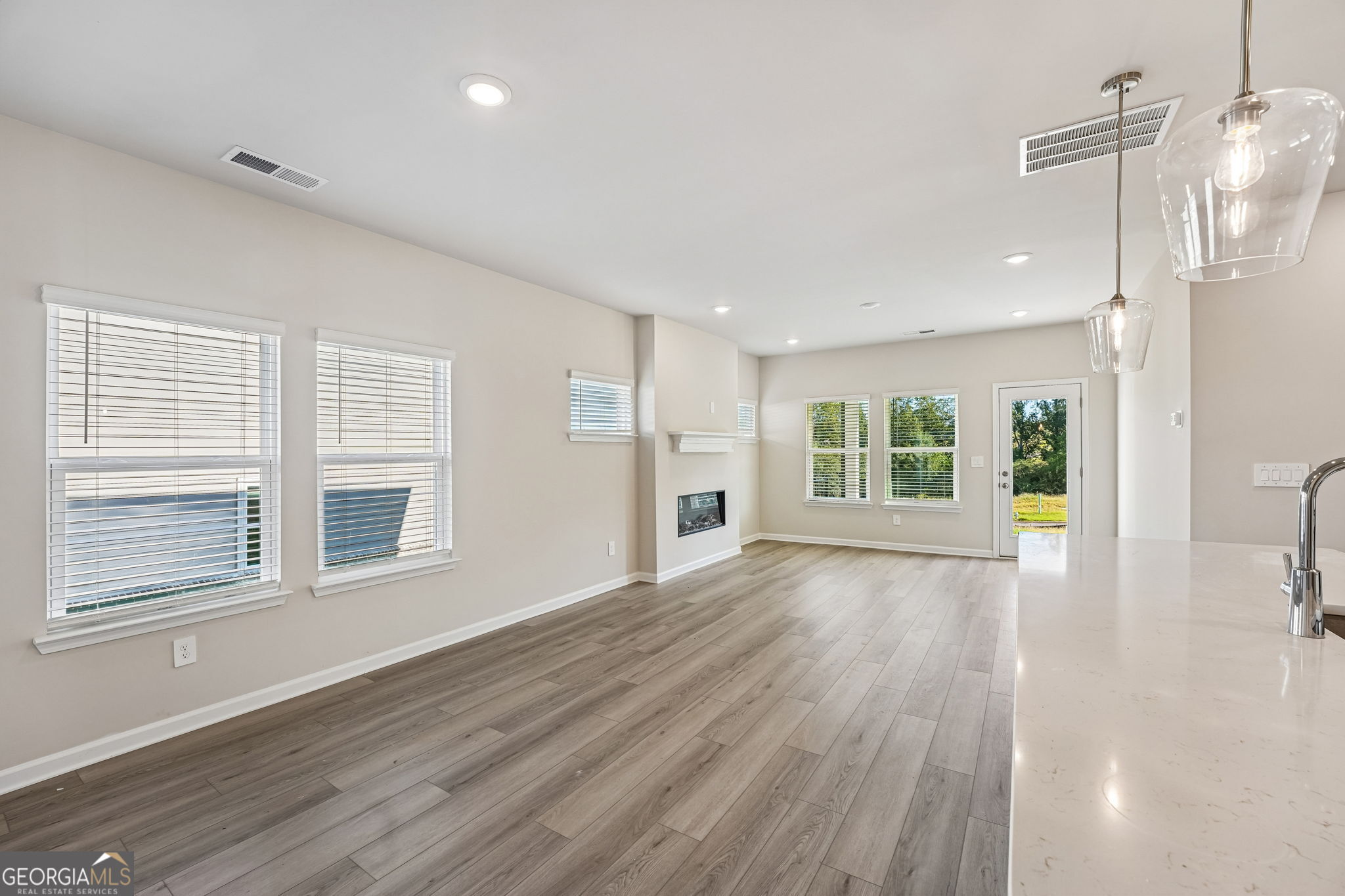 5025 Margot Way Property Photo 19