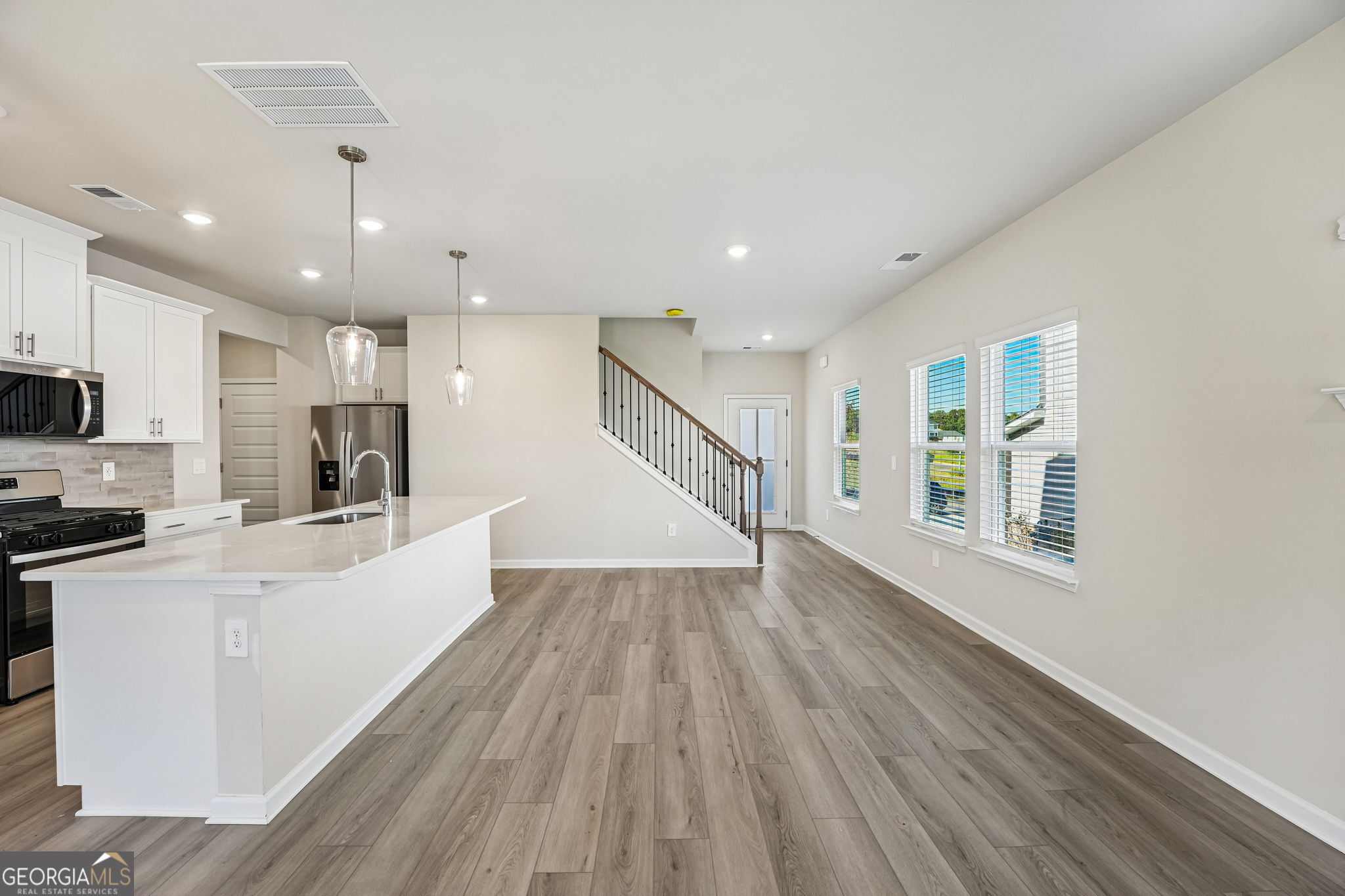 5025 Margot Way Property Photo 20