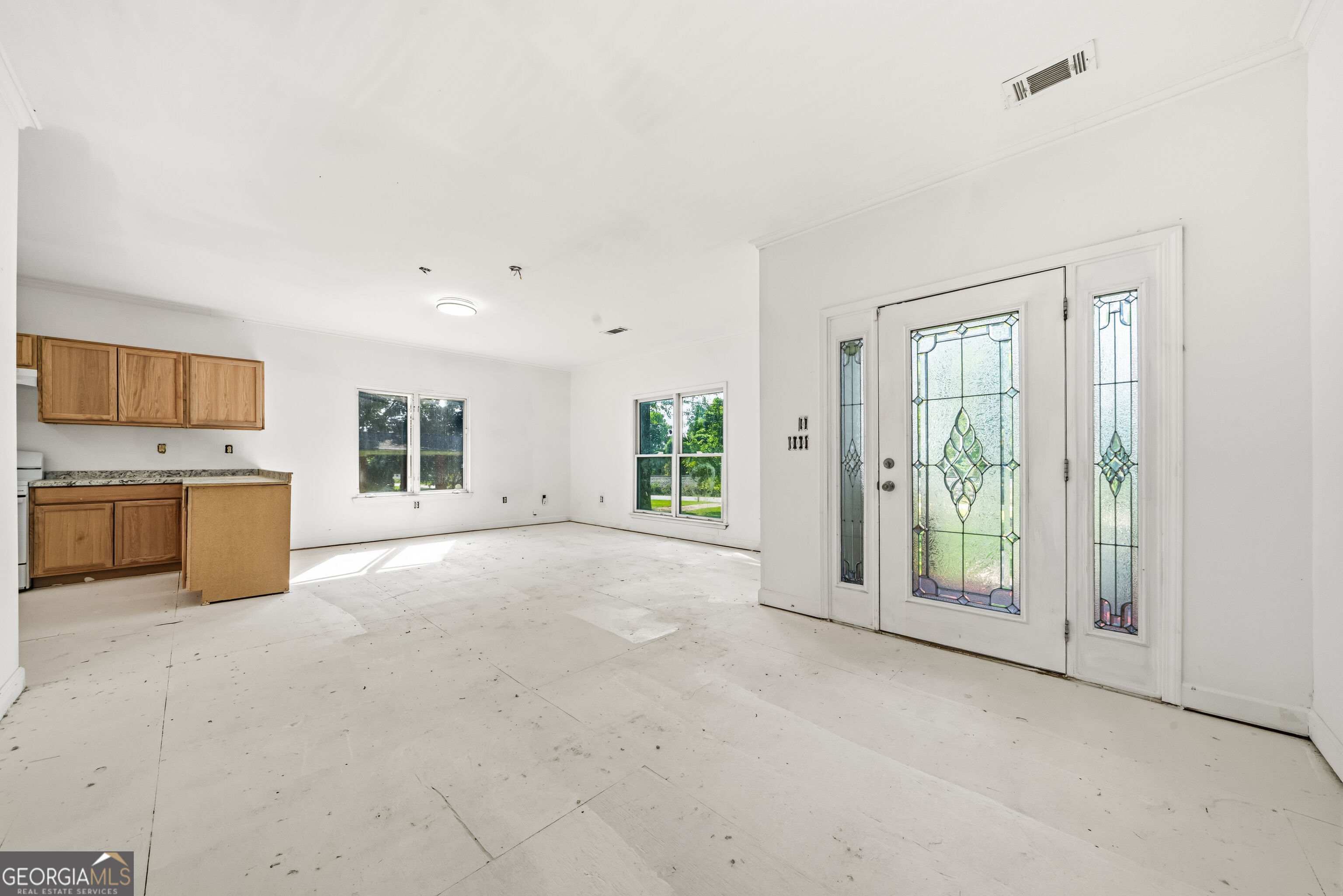 4451 Ben Hill Road Property Photo 3