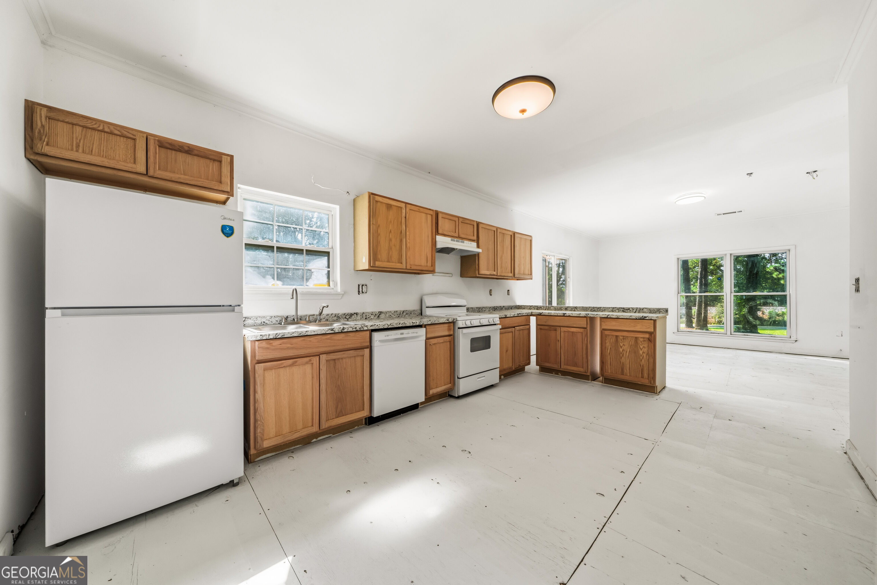 4451 Ben Hill Road Property Photo 14
