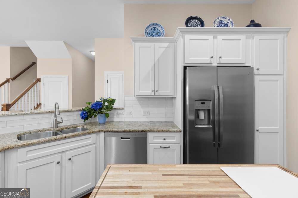 129 Cornerstone Place Property Photo 16