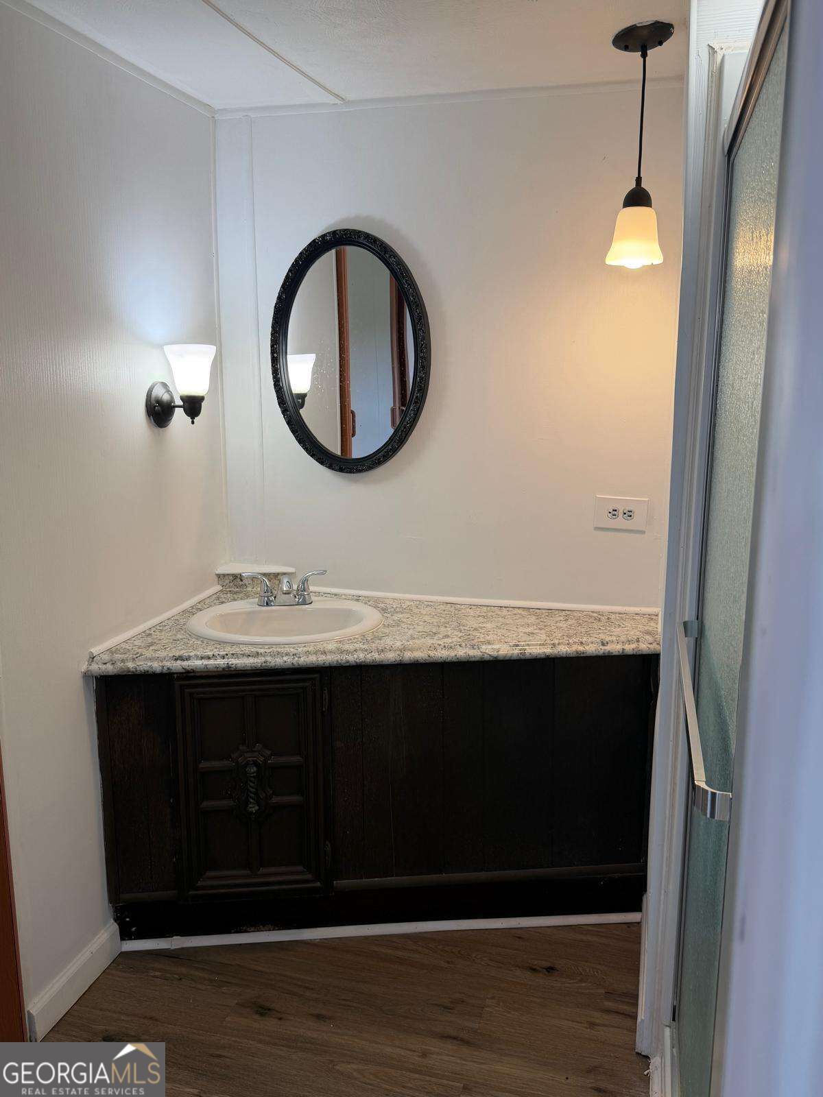 153 Commerce Lane Property Photo 10