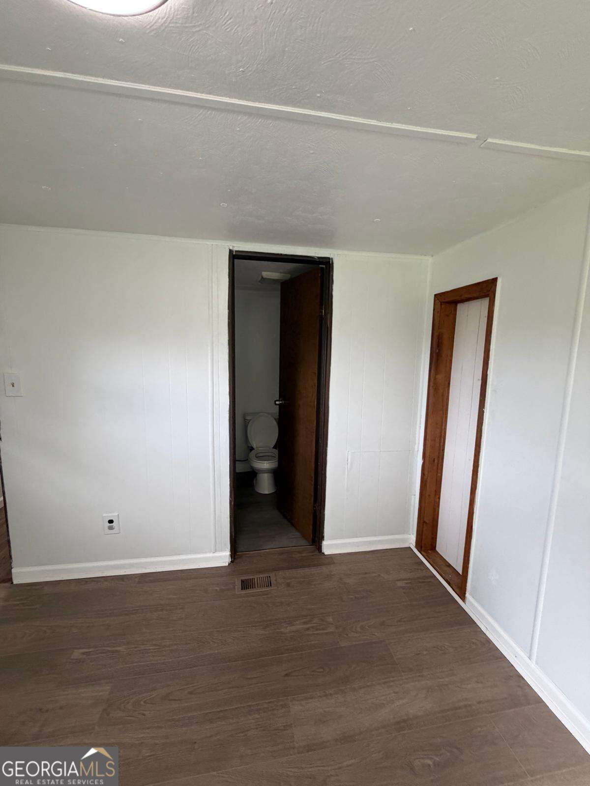 153 Commerce Lane Property Photo 17