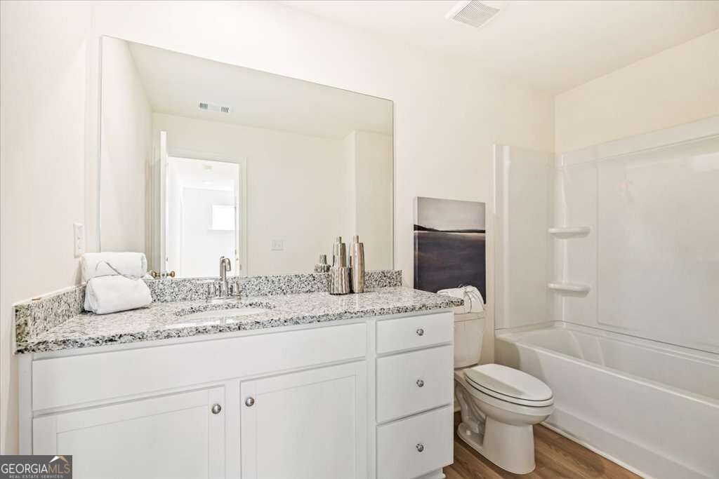 1920 Christine Way # 111 Property Photo 24