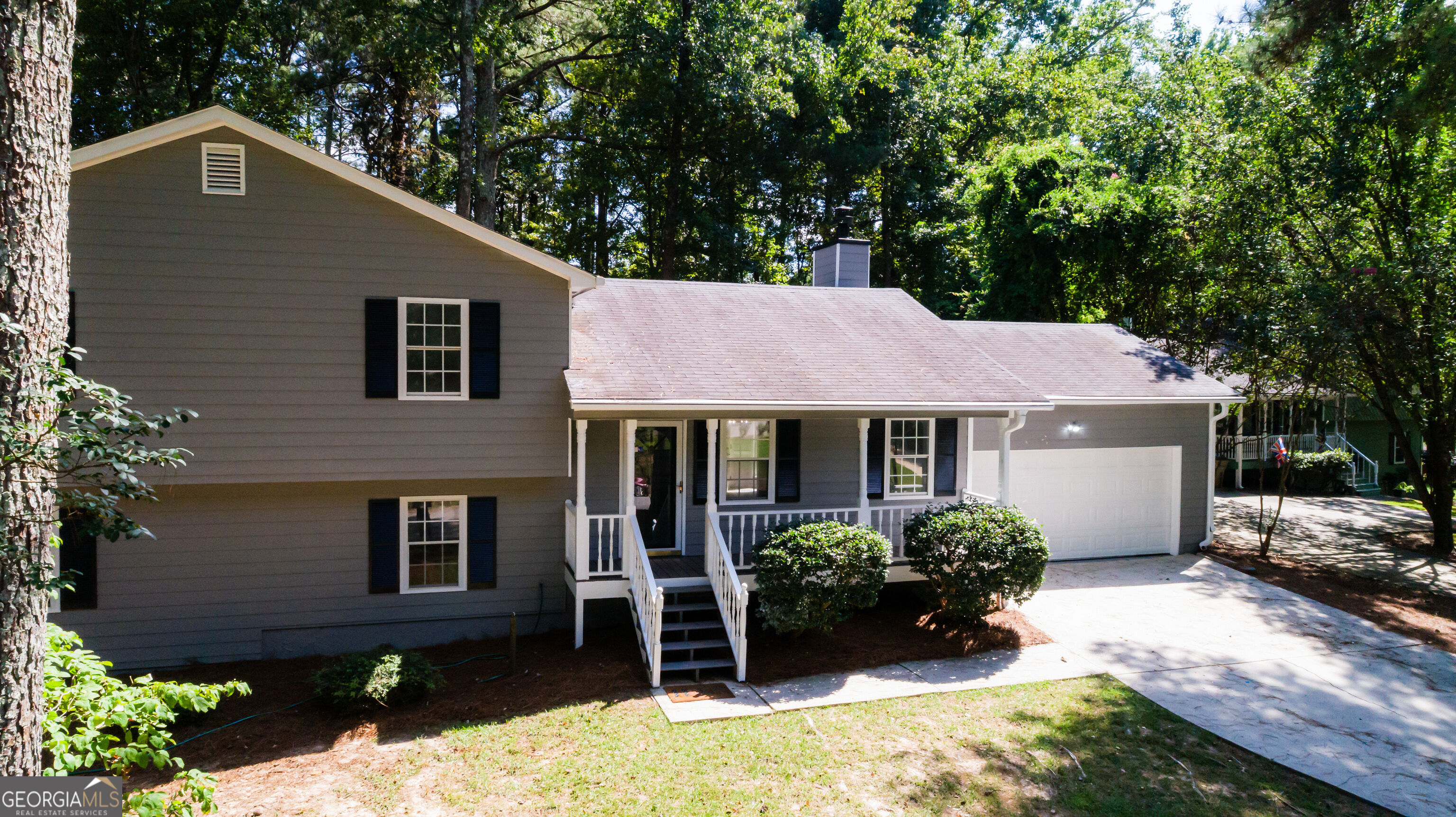2340 Rockwell Drive Property Photo 5