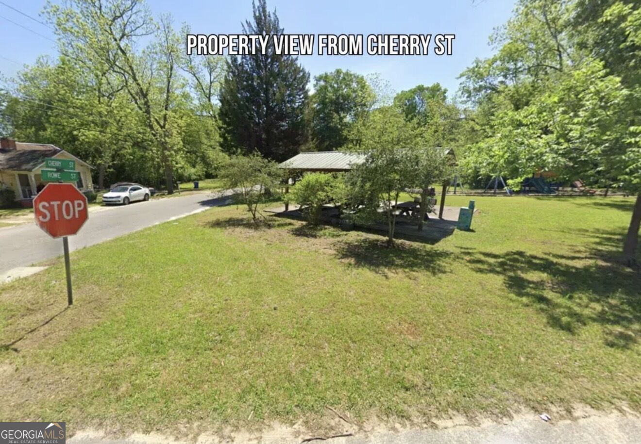 620 Rowe Street Property Photo 3
