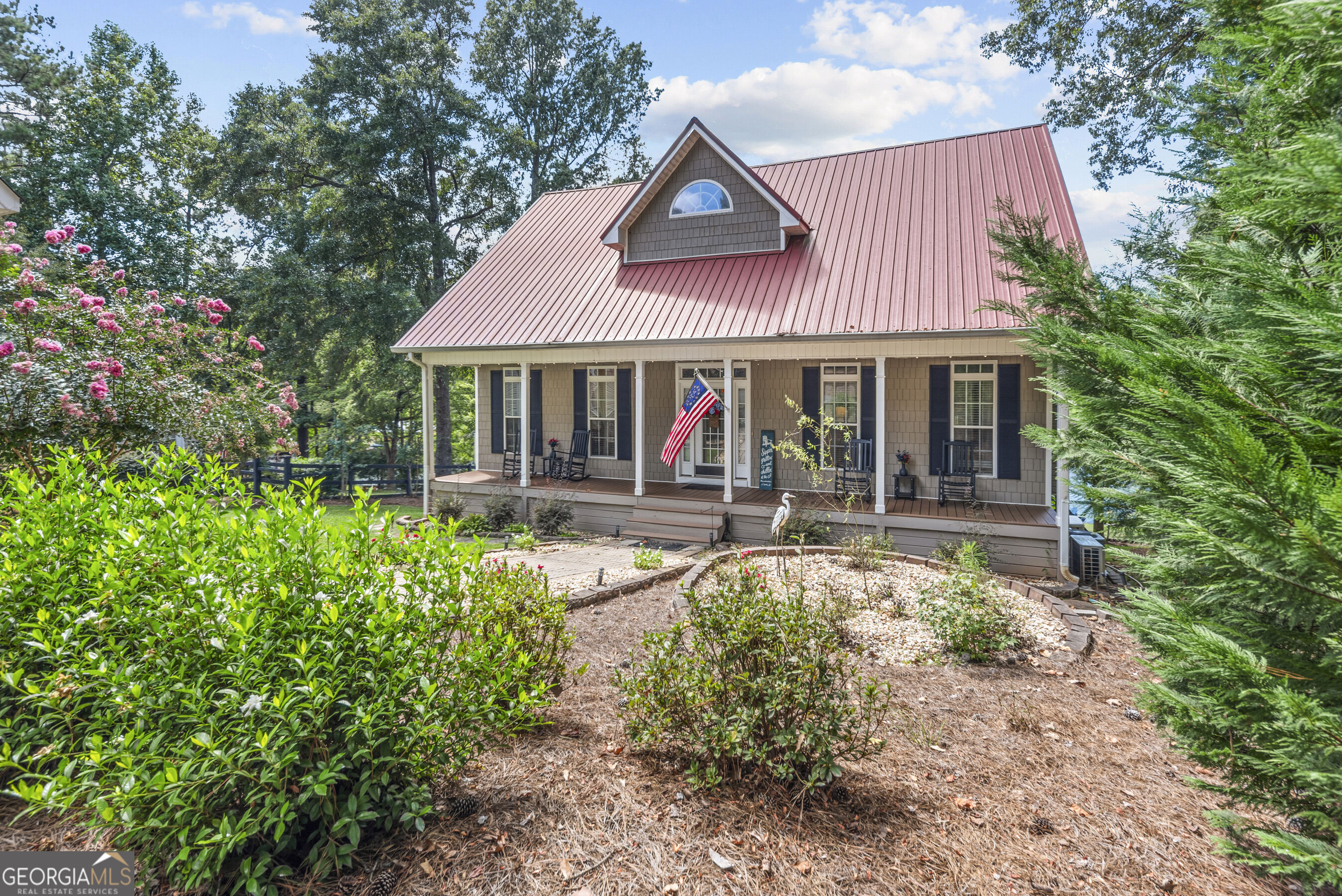 261 Dogwood Drive Property Photo 2