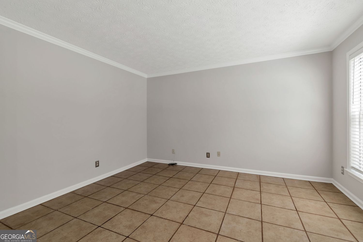 570 Watson Bay Property Photo 7