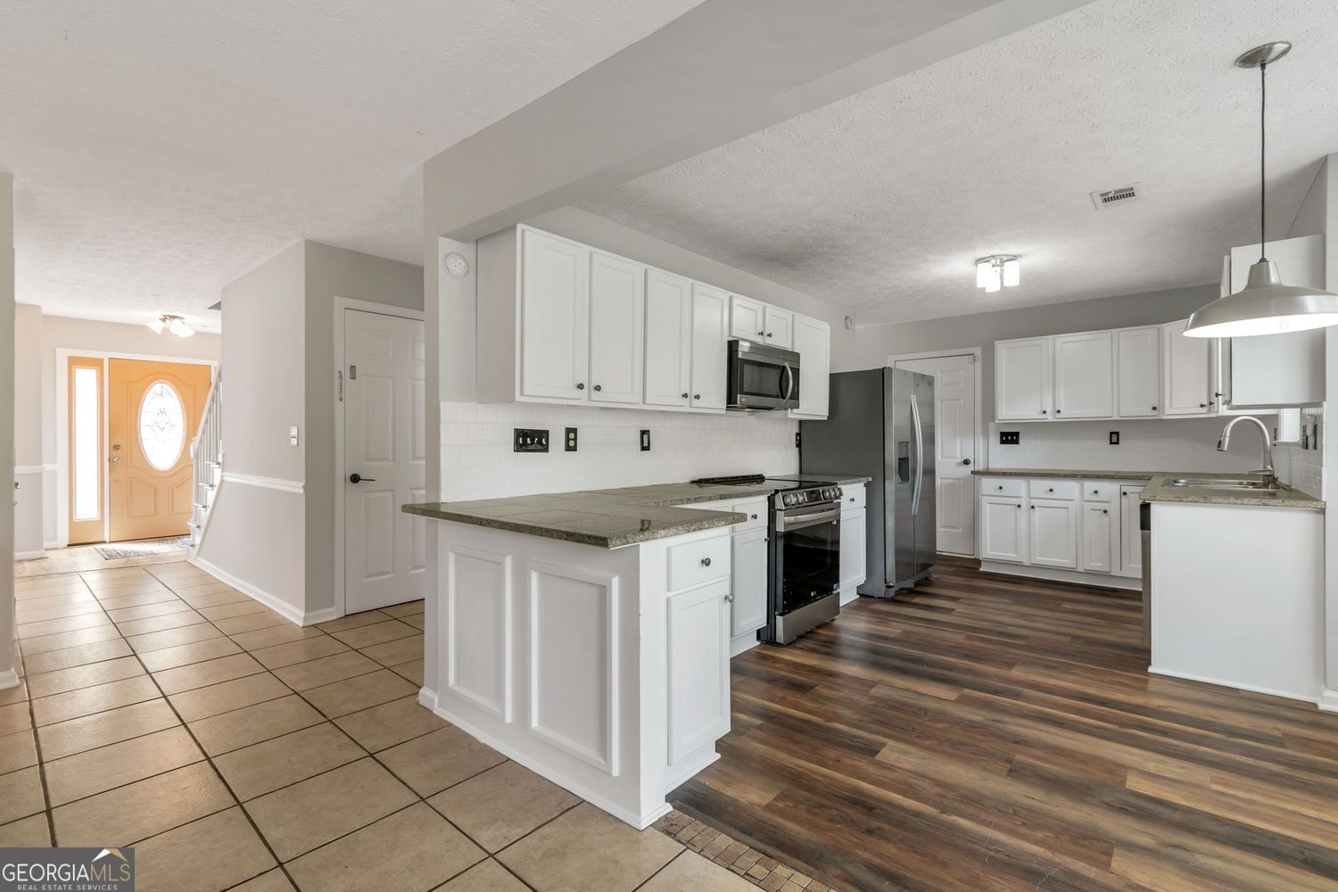 570 Watson Bay Property Photo 16
