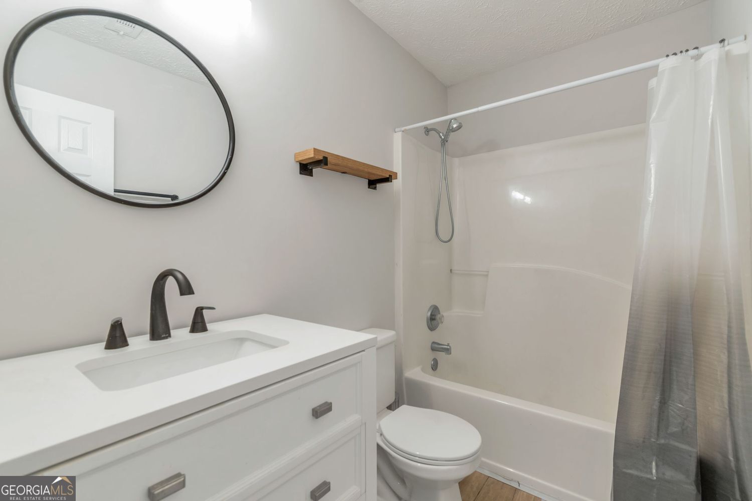 570 Watson Bay Property Photo 29