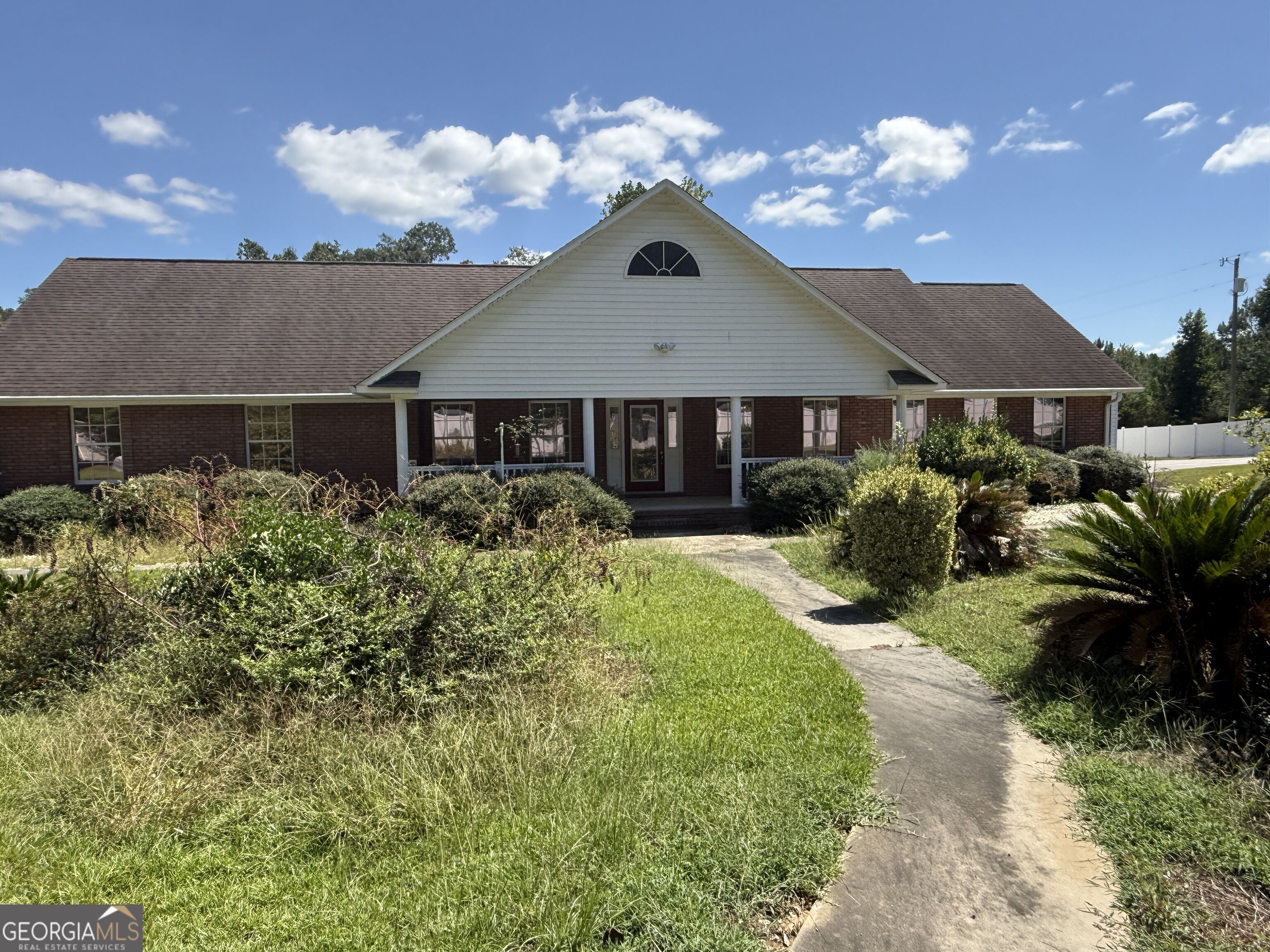201 Strawberry Circle Property Photo 1