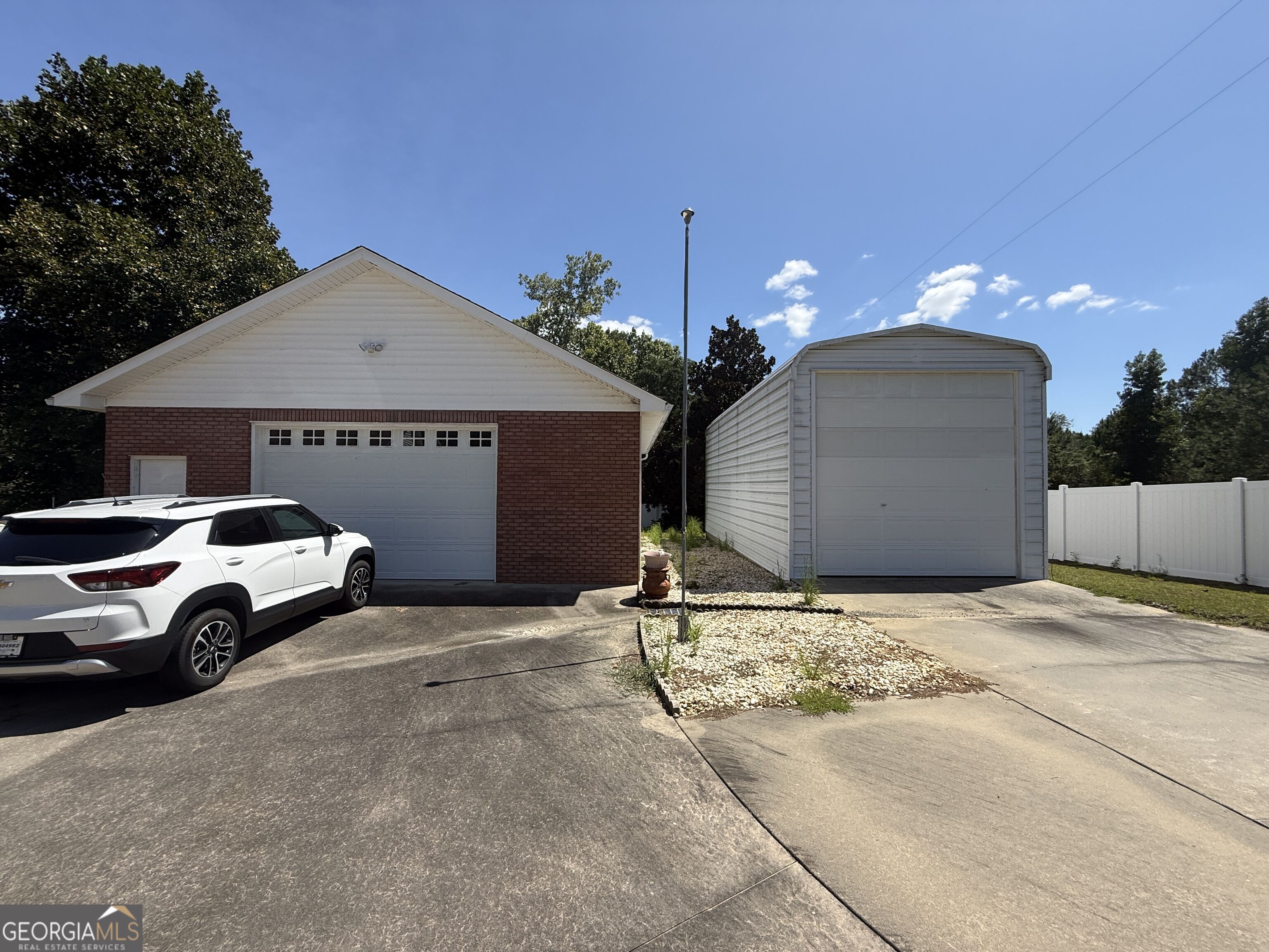 201 Strawberry Circle Property Photo 13