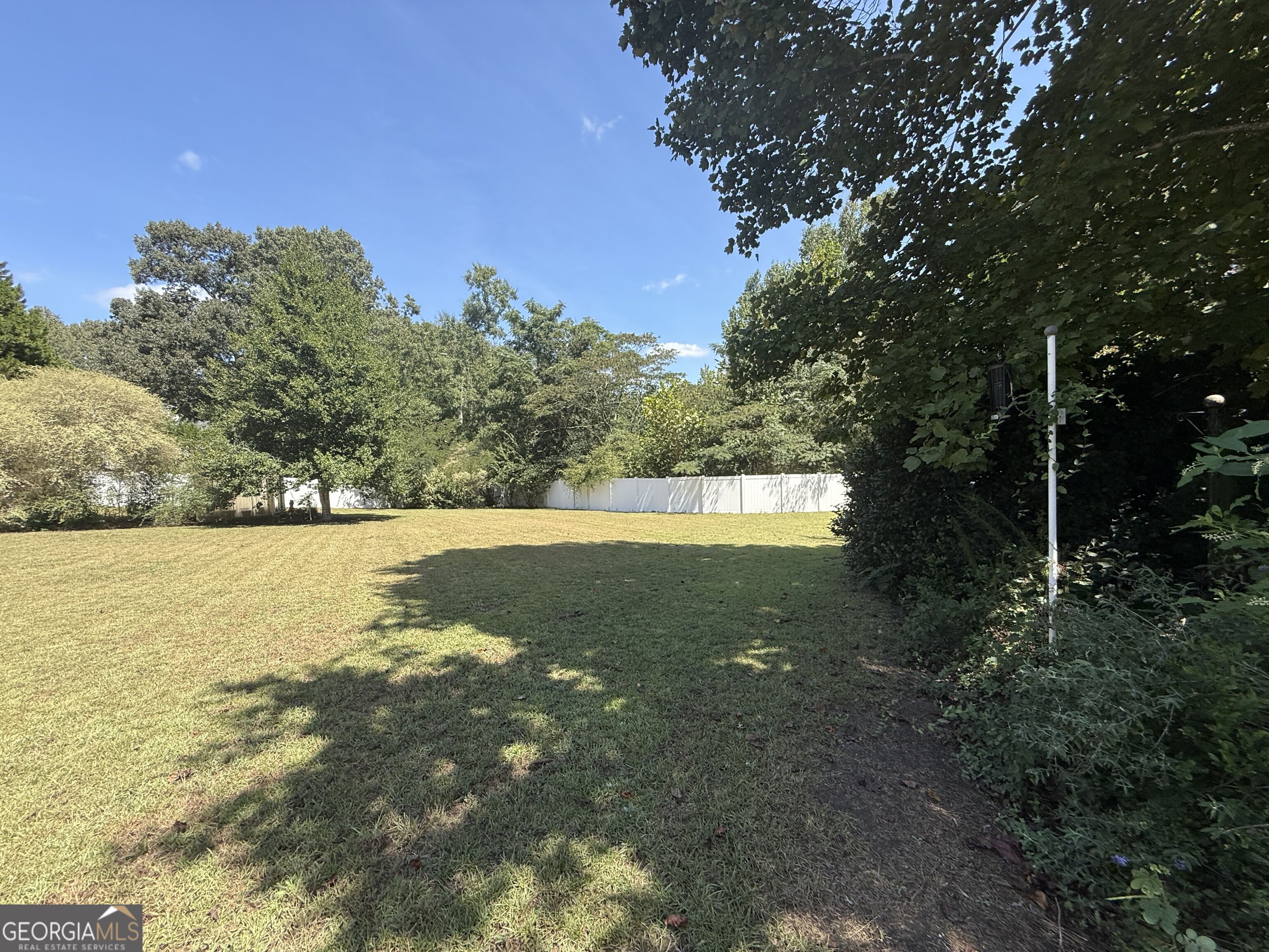 201 Strawberry Circle Property Photo 32