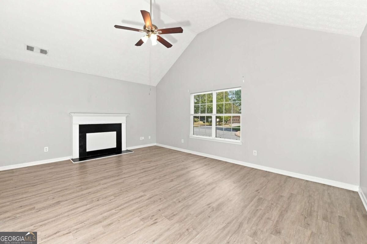 1311 Birch Court Property Photo 5