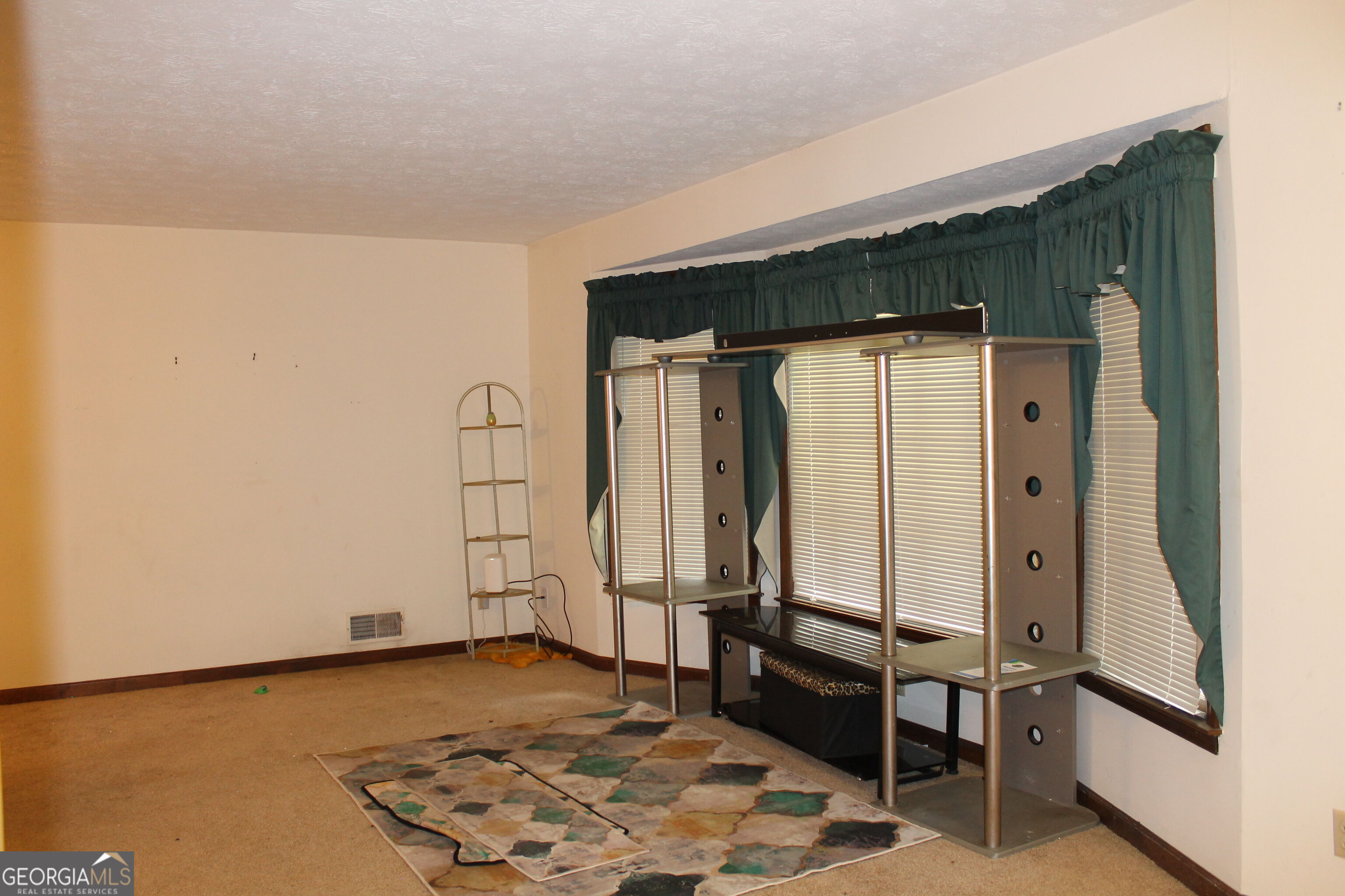 2160 Pinewood Drive Property Photo 18