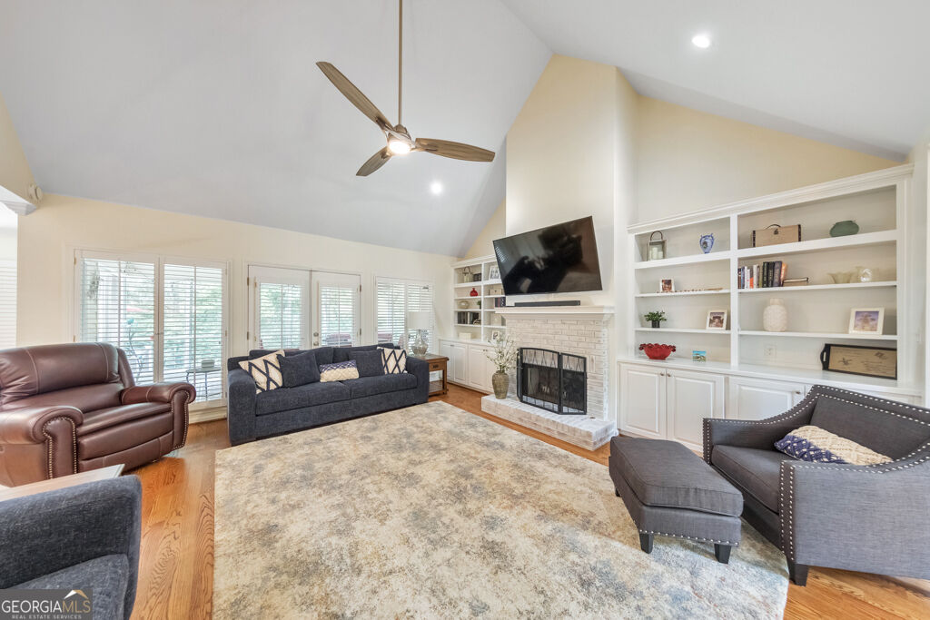 1311 Pembridge Way Nw Property Photo 14
