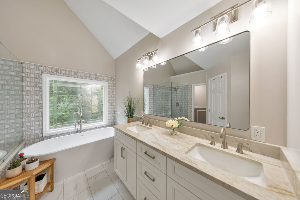 1311 Pembridge Way Nw Property Photo 25
