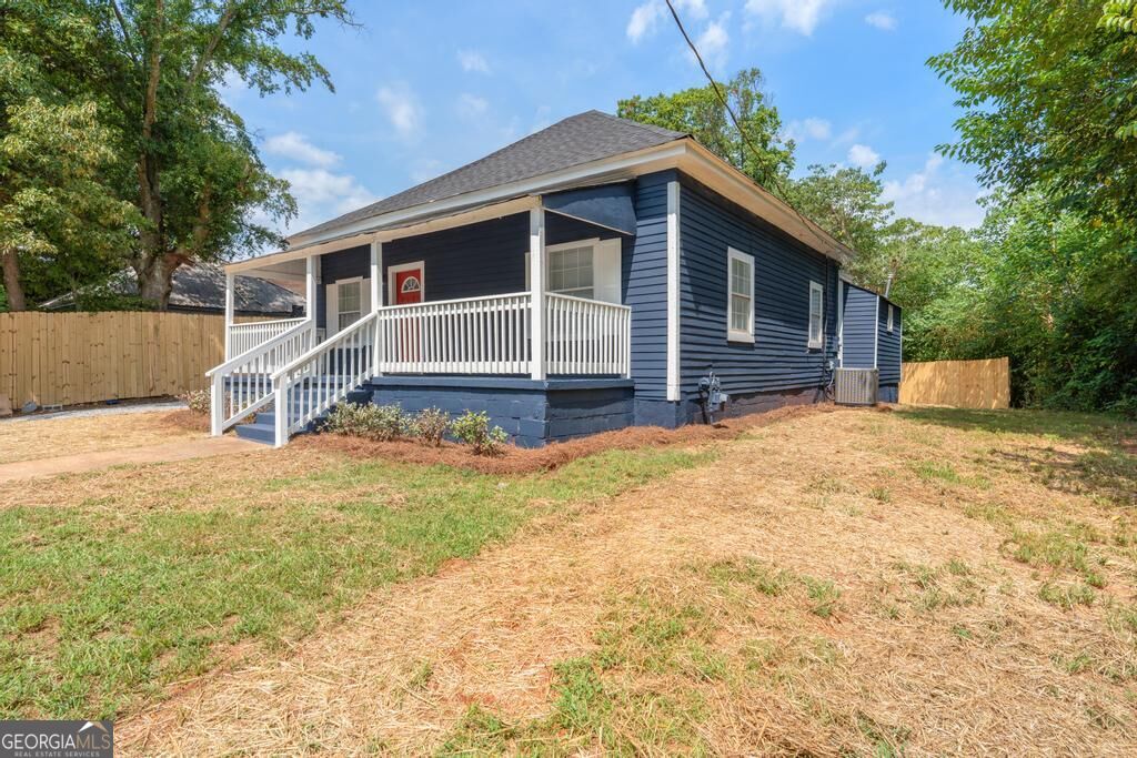 111 Elm Street Property Photo 3