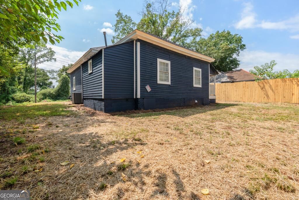 111 Elm Street Property Photo 4
