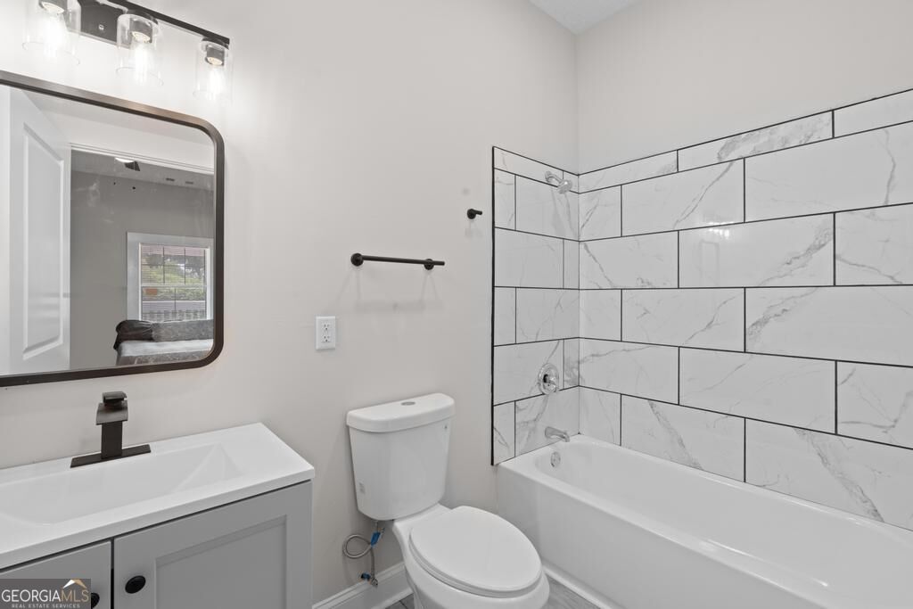 111 Elm Street Property Photo 22