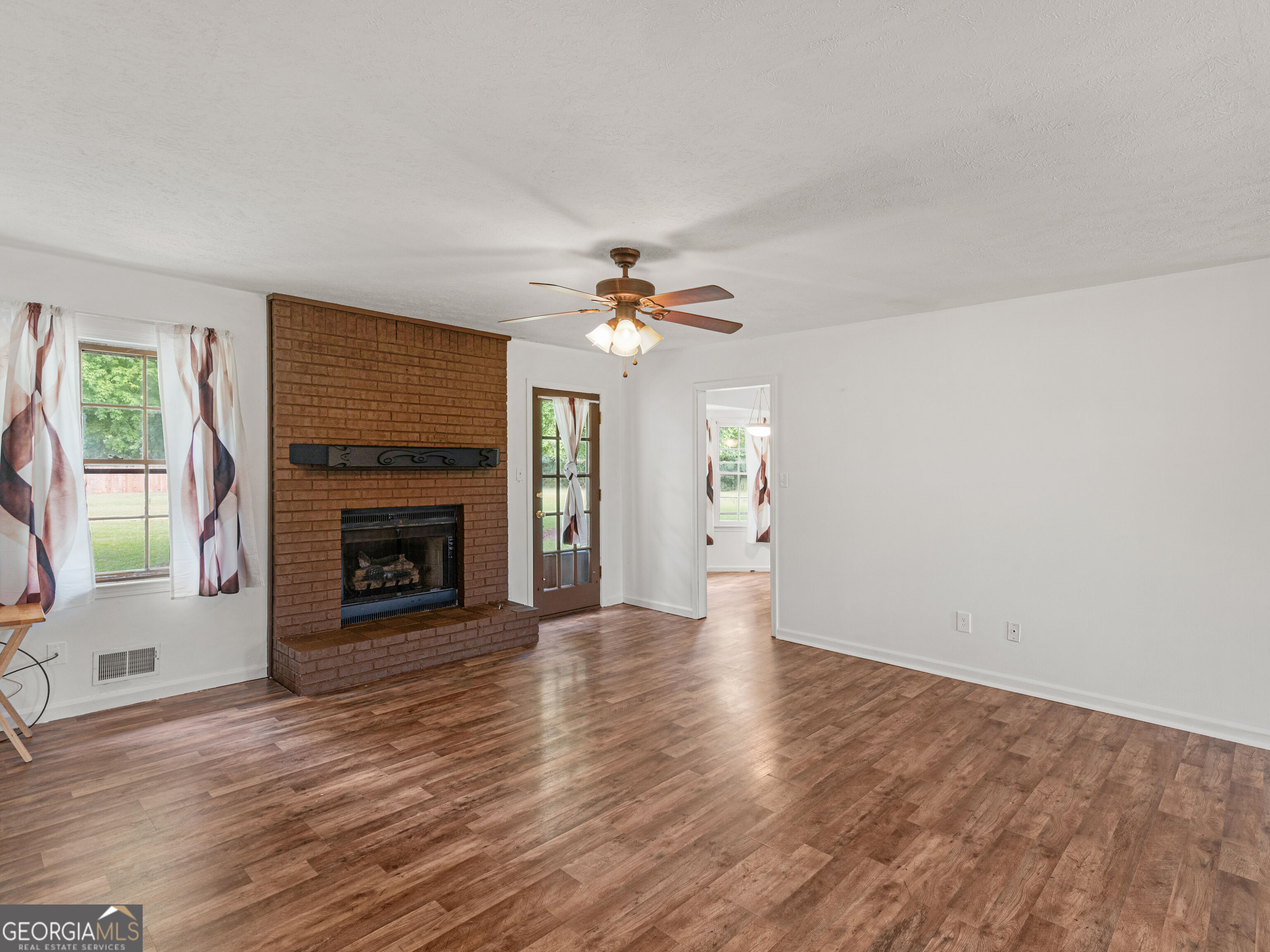 121 Rosser Road Property Photo 7