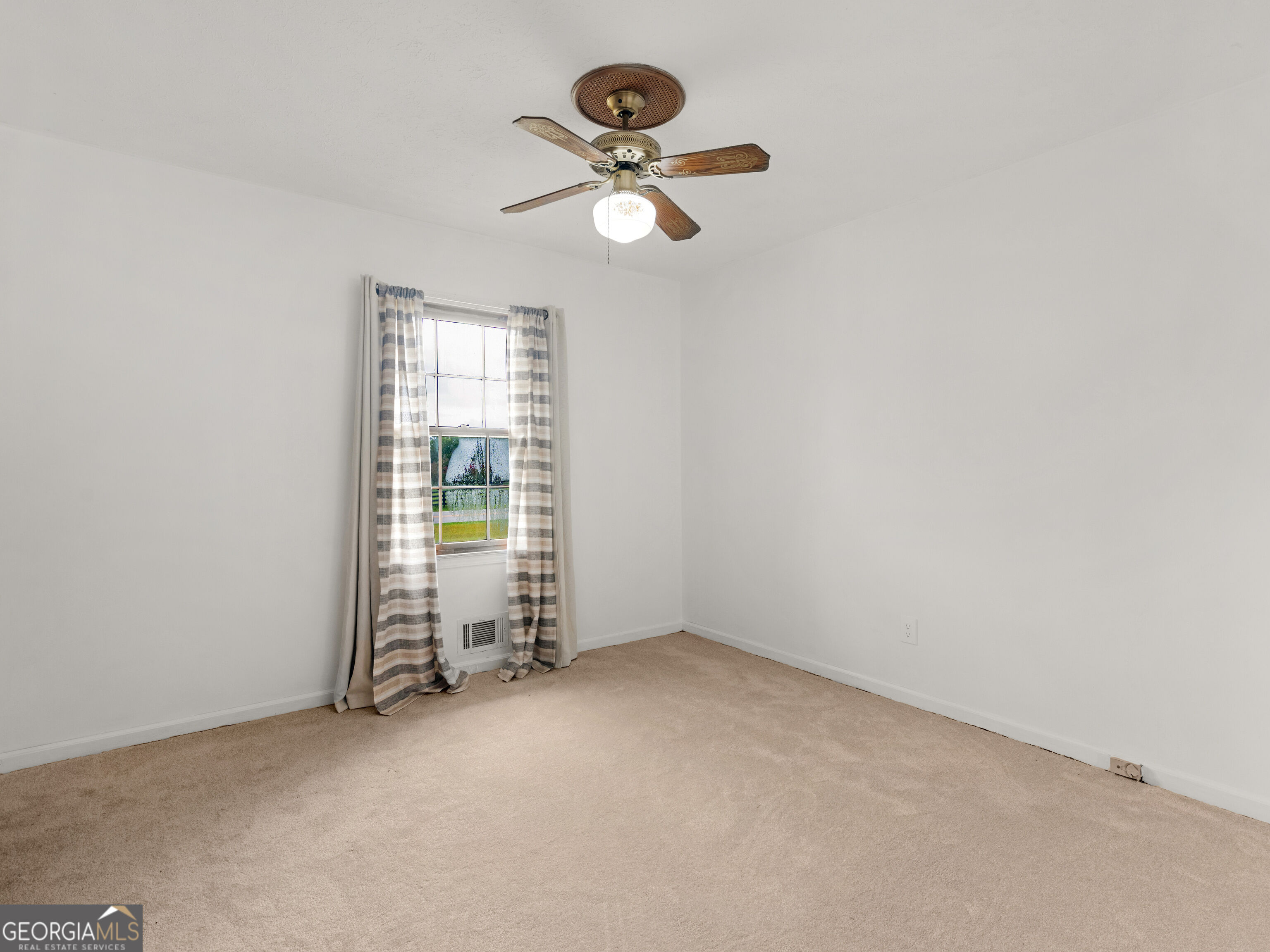 121 Rosser Road Property Photo 20