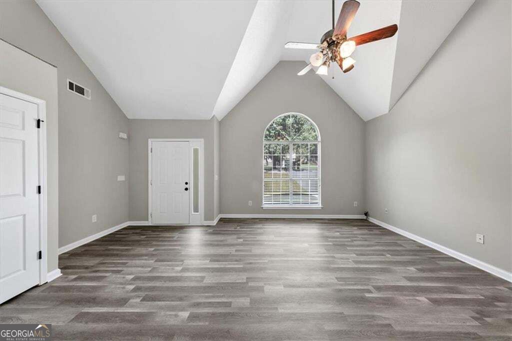 14 Sherwood Drive Nw Property Photo 2