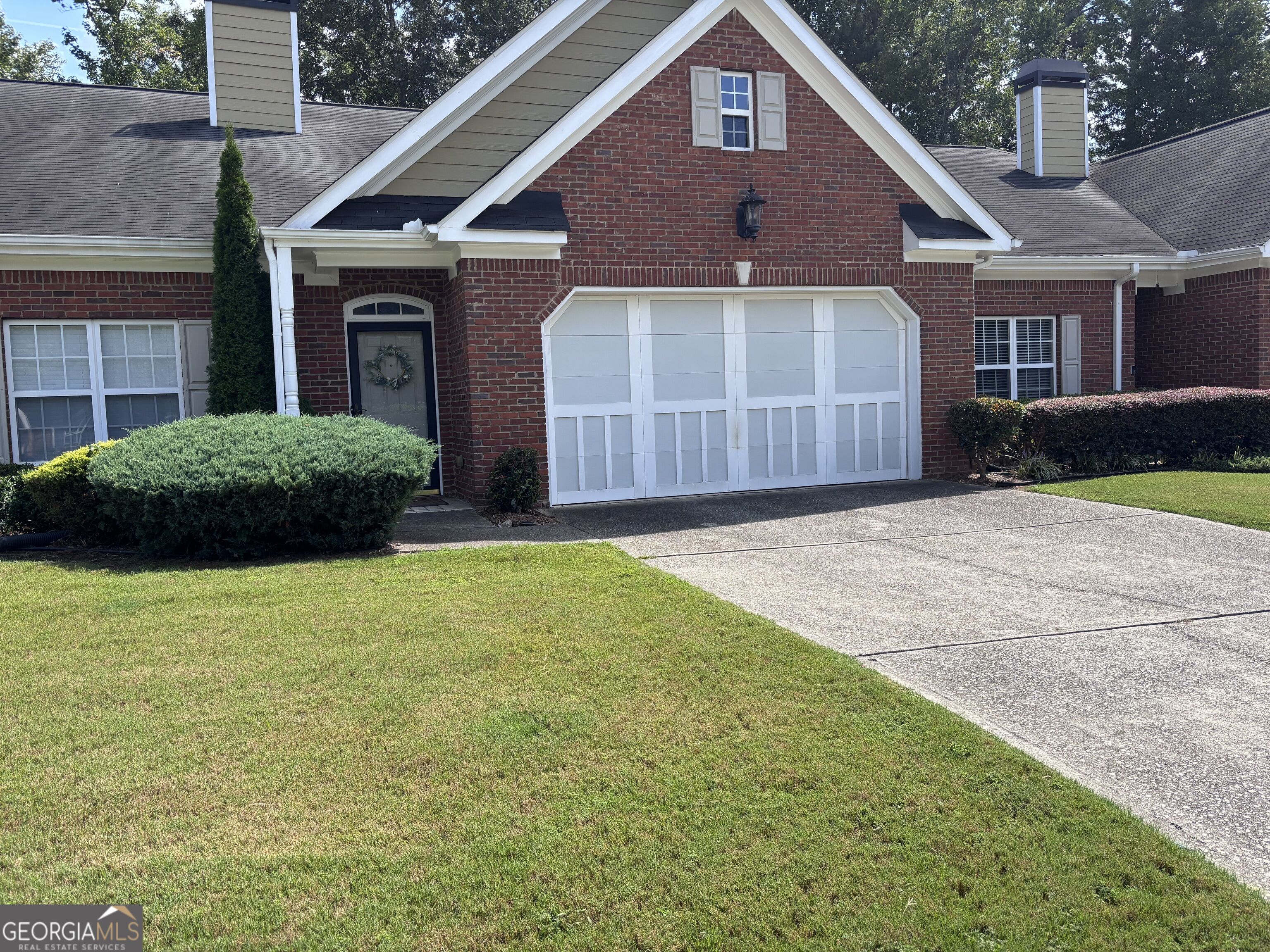 2585 Rosehill Circle Property Photo 1