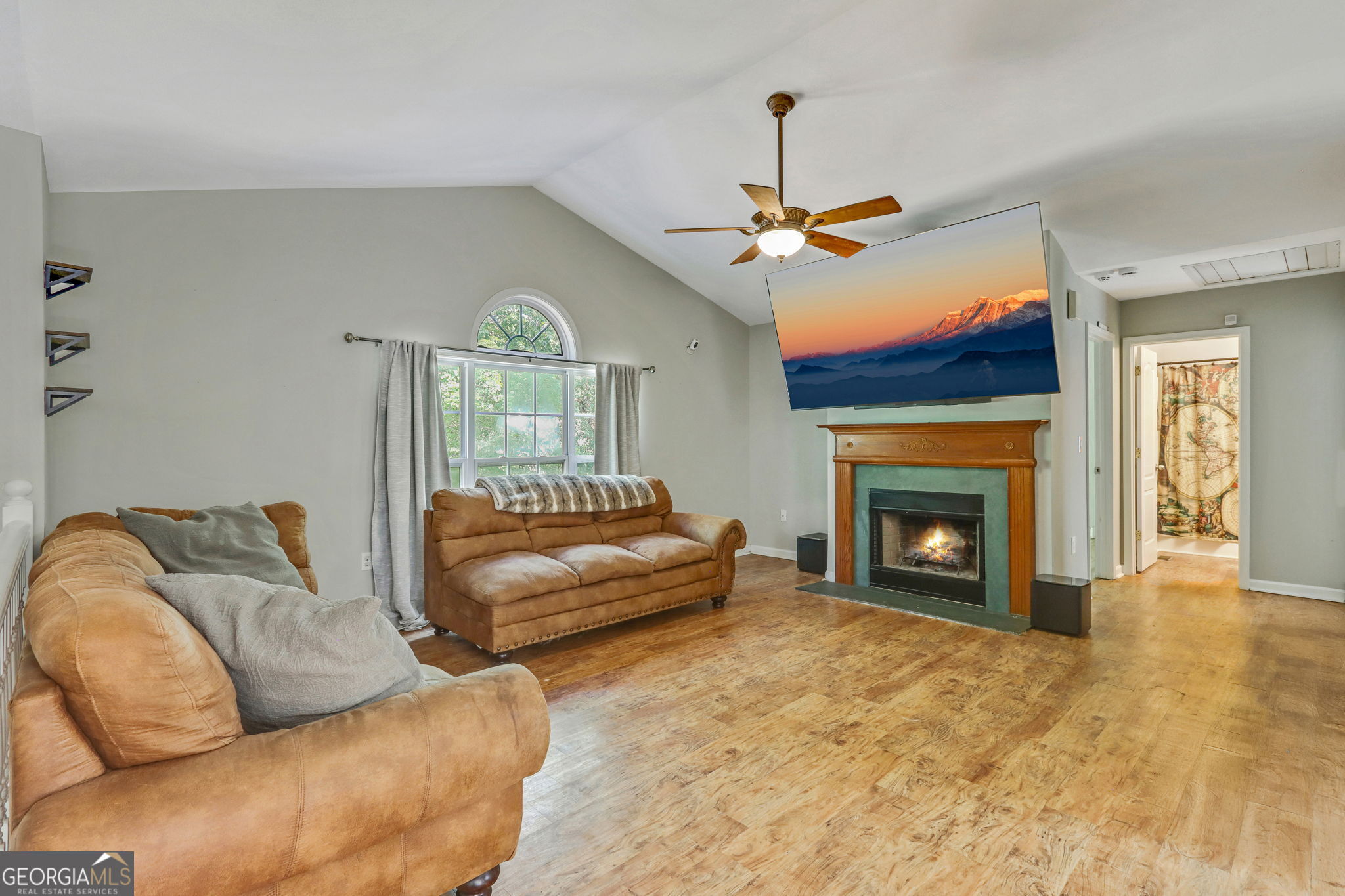 3415 Laurel Springs Cove Property Photo 4