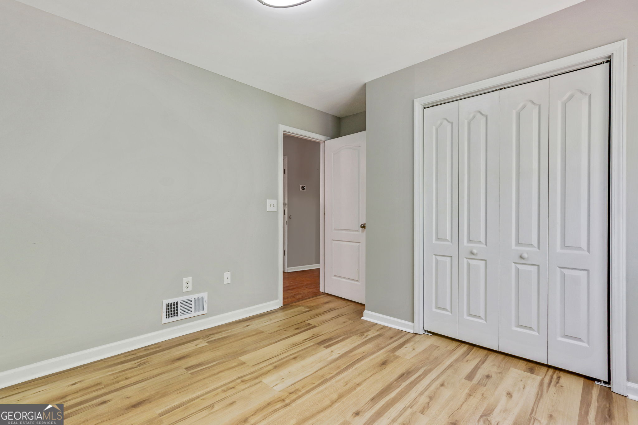 3415 Laurel Springs Cove Property Photo 21